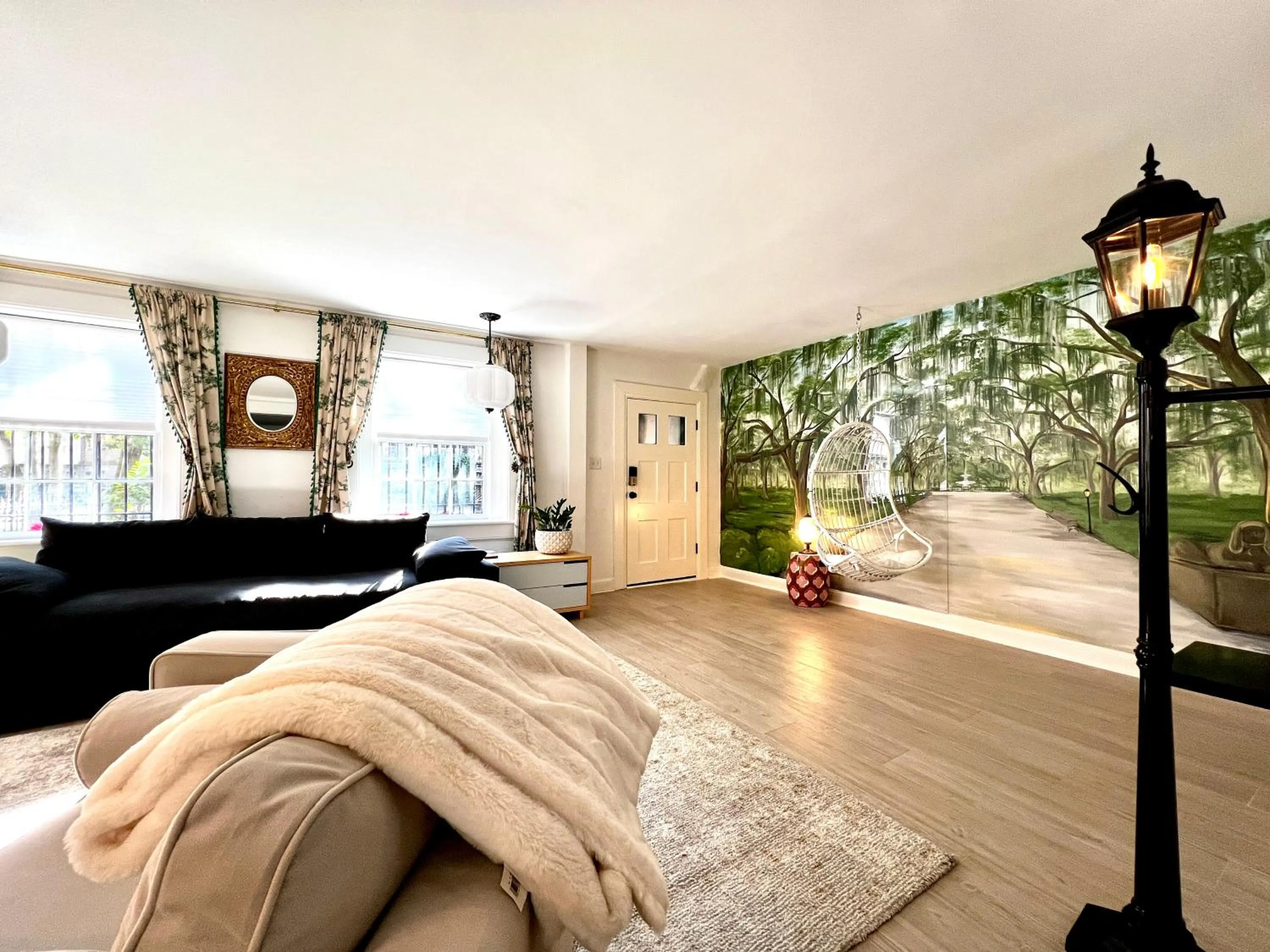 Bed in Be Our Gaston's A Walk in the Park