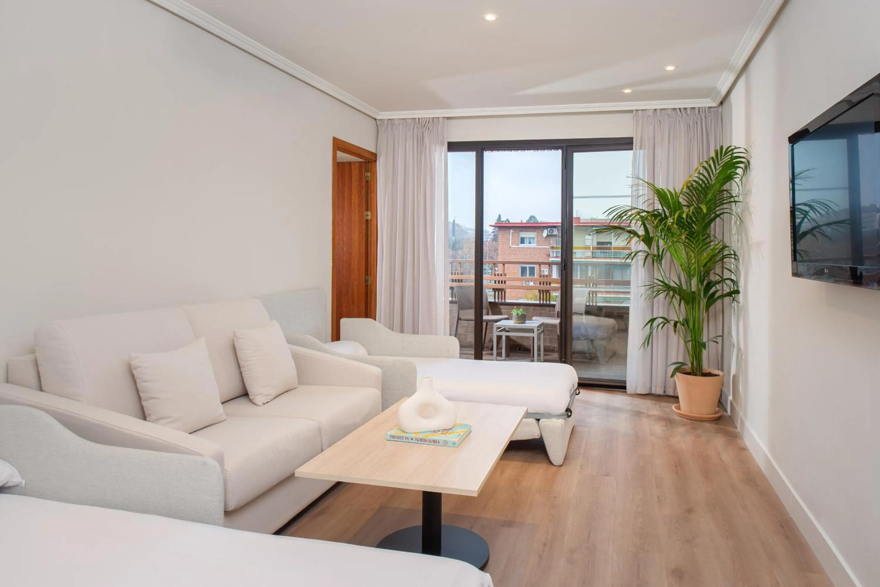 Bed in Hotel Madrid Alameda Aeropuerto, Affiliated by Meliá