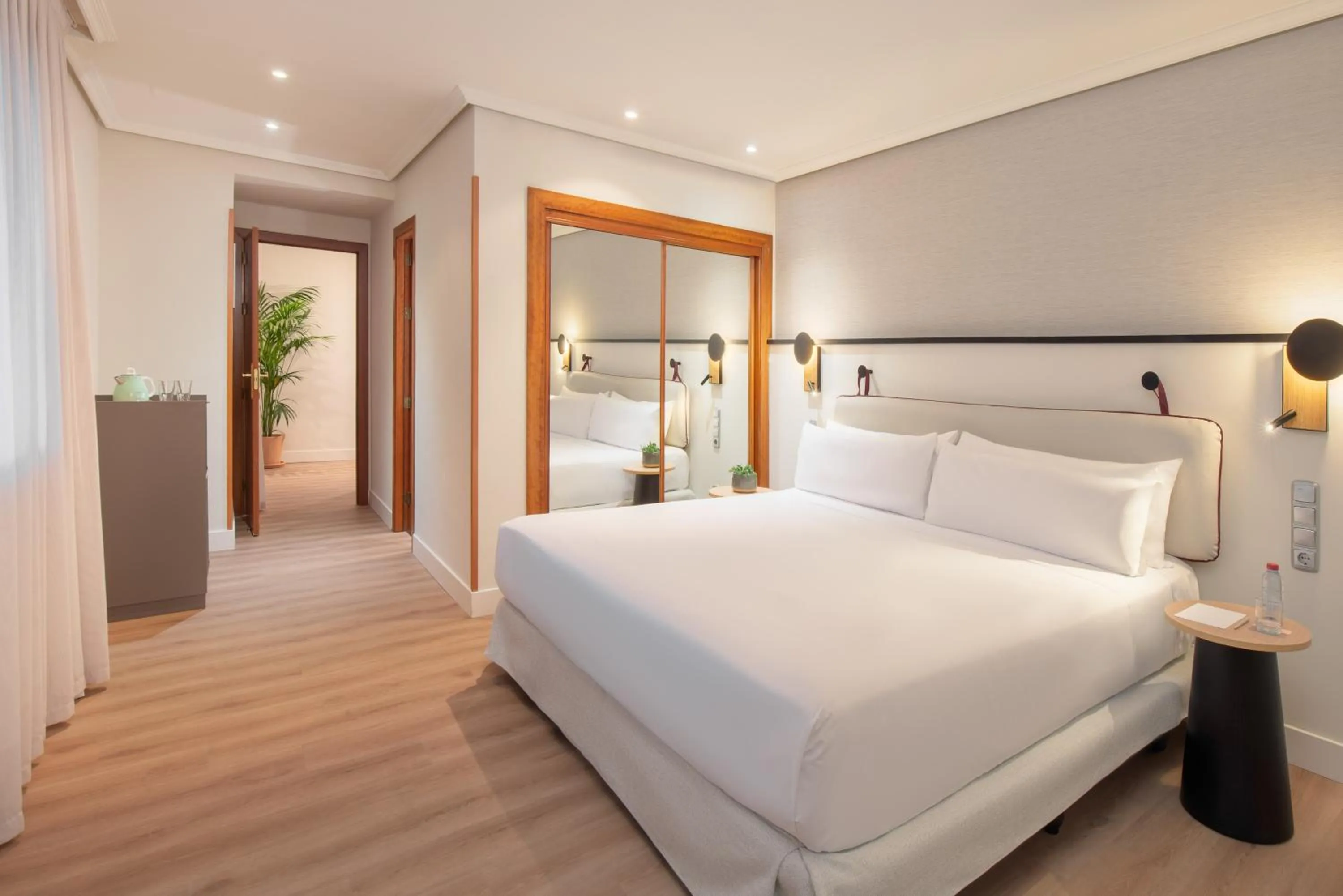 Bed in Hotel Madrid Alameda Aeropuerto, Affiliated by Meliá