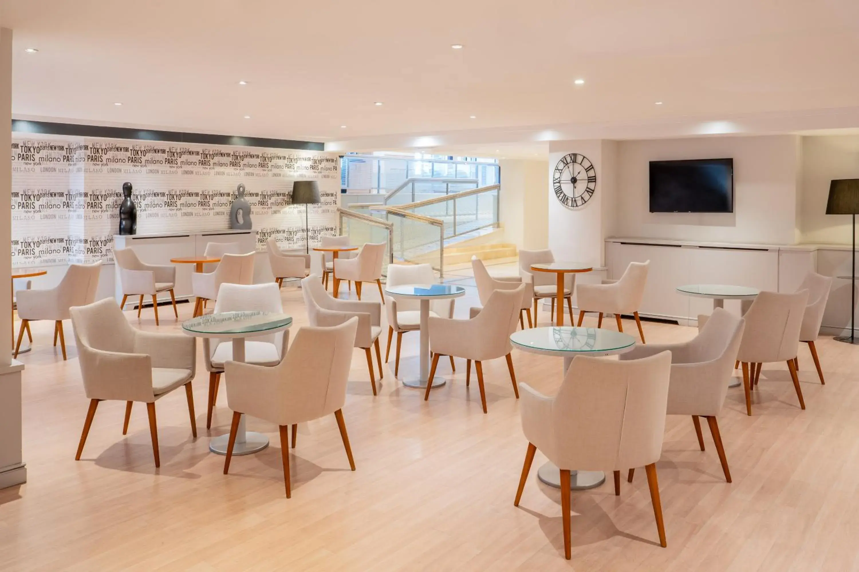 Restaurant/places to eat in Hotel Madrid Alameda Aeropuerto, Affiliated by Meliá Restaurant/places to eat in Hotel Madrid Alameda Aeropuerto, Affiliated by Meliá