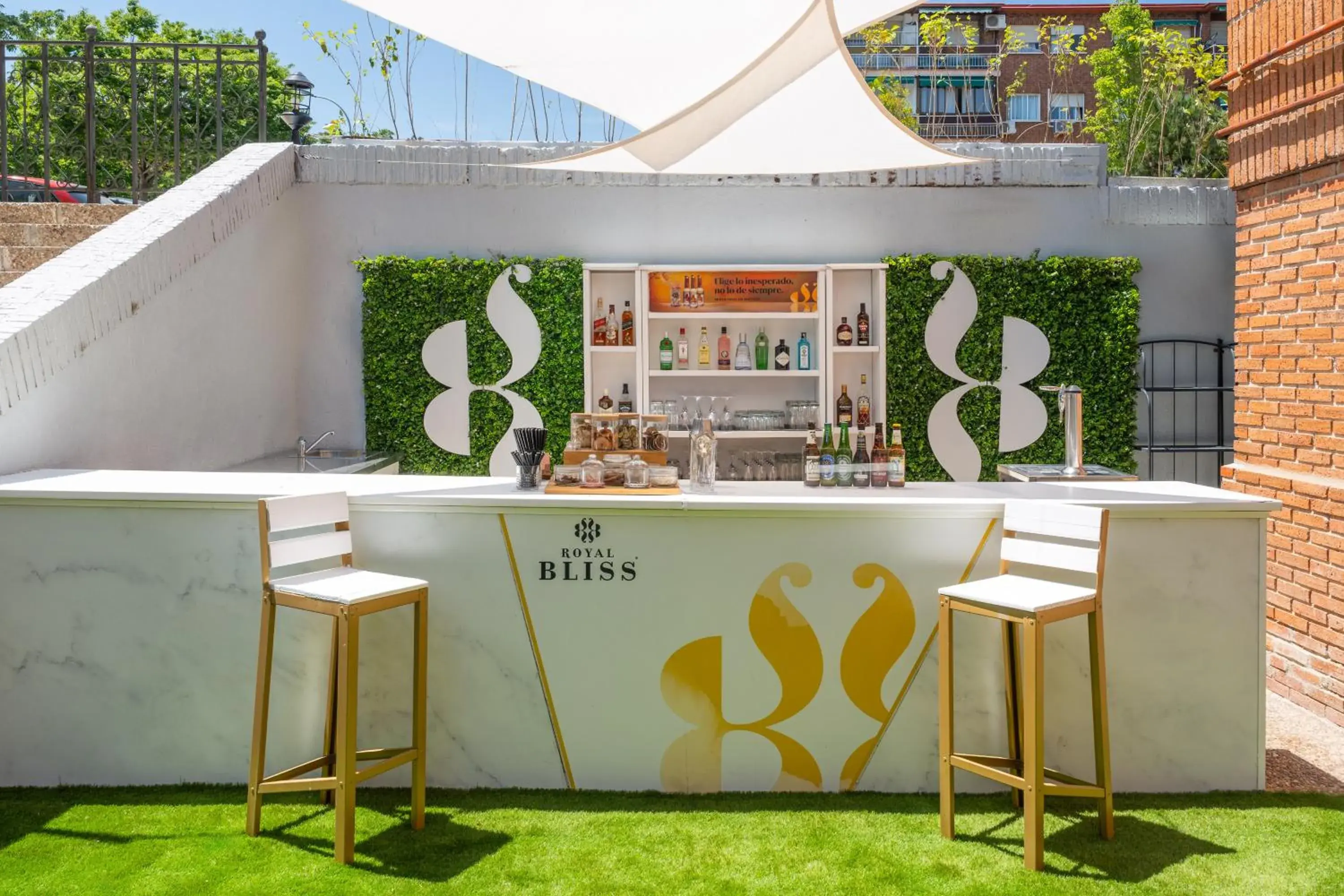 Lounge or bar in Hotel Madrid Alameda Aeropuerto, Affiliated by Meliá Lounge or bar in Hotel Madrid Alameda Aeropuerto, Affiliated by Meliá