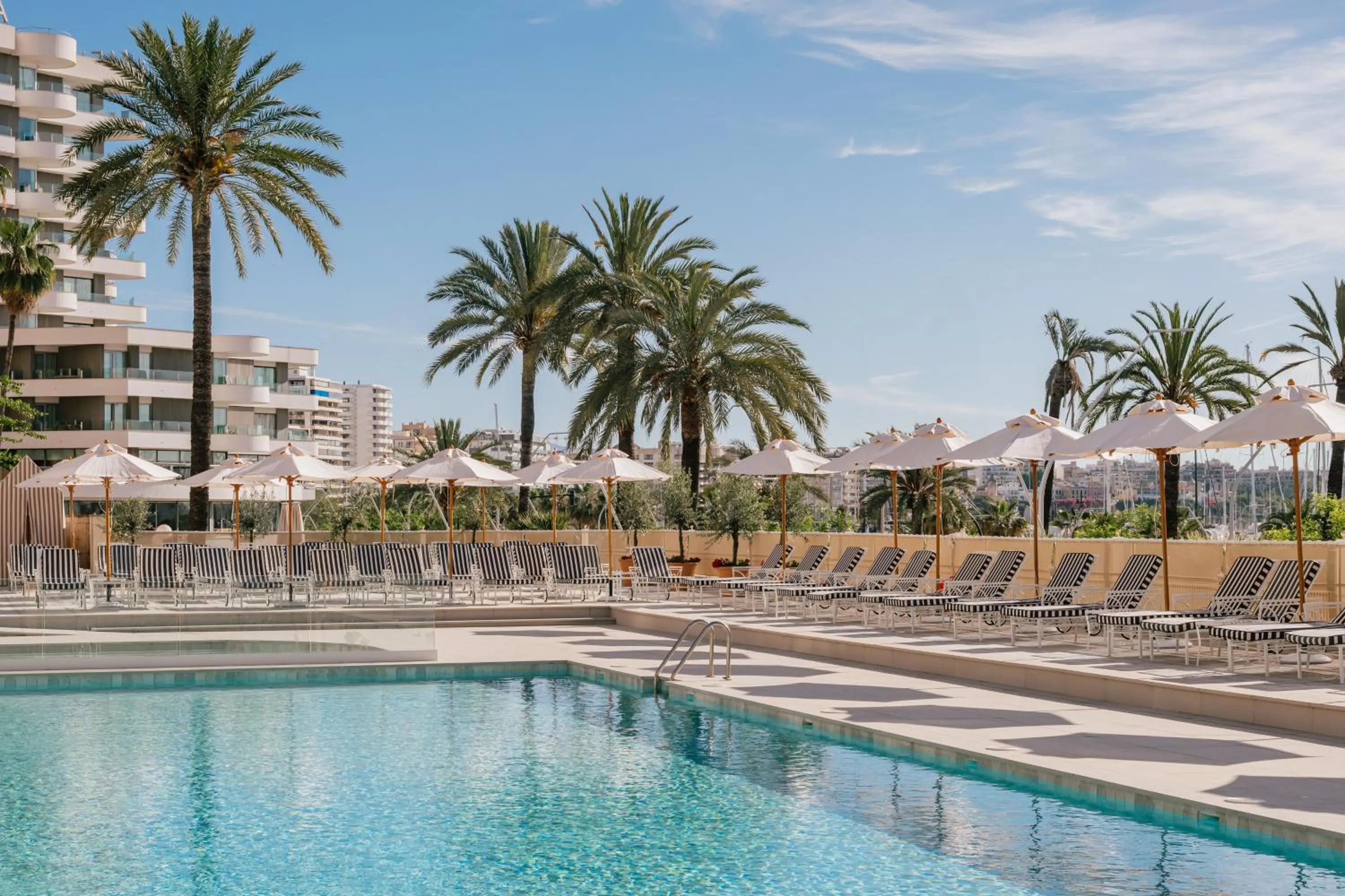 Property building in Hotel Victoria Gran Meliá