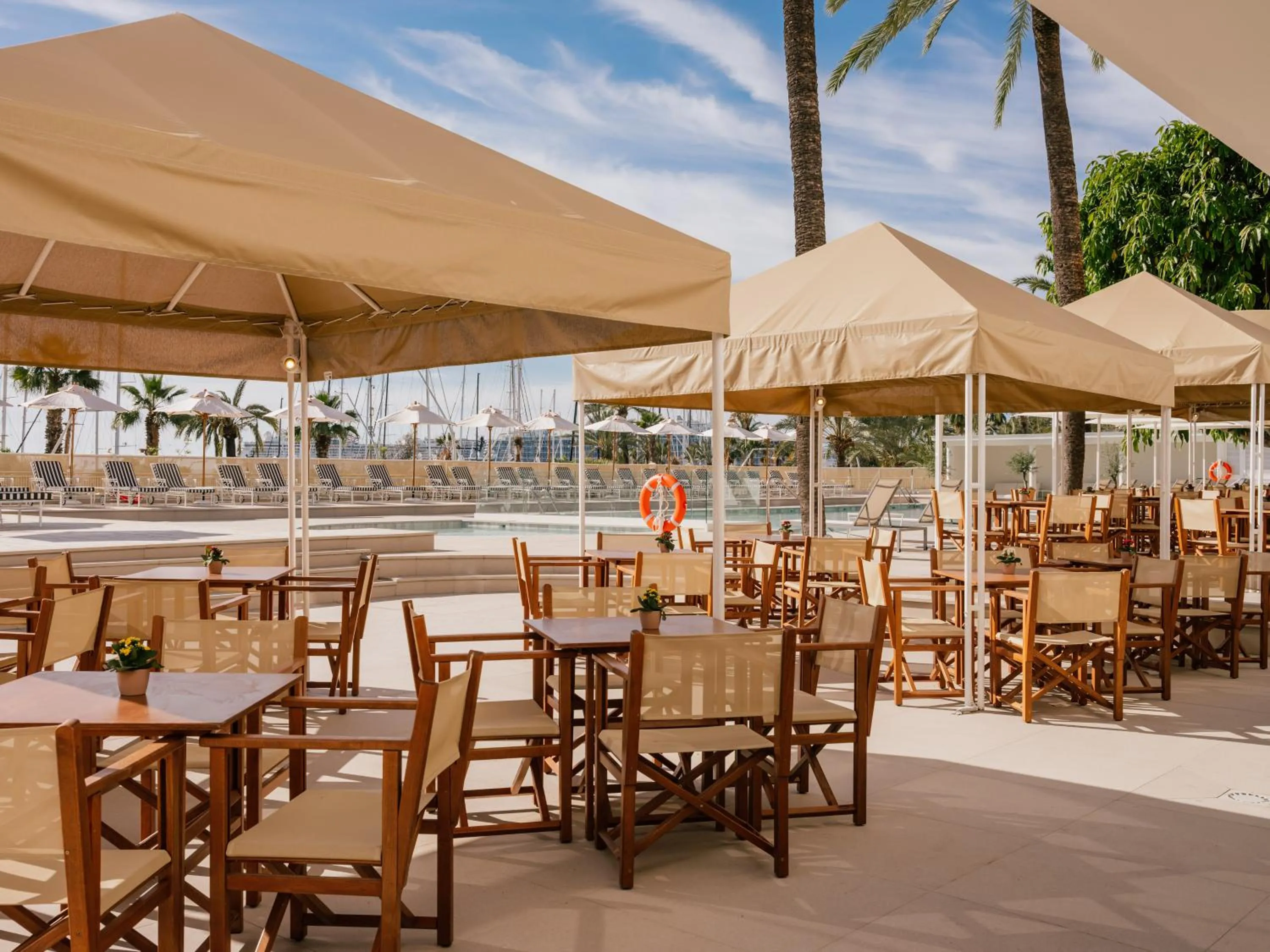 Patio in Hotel Victoria Gran Meliá