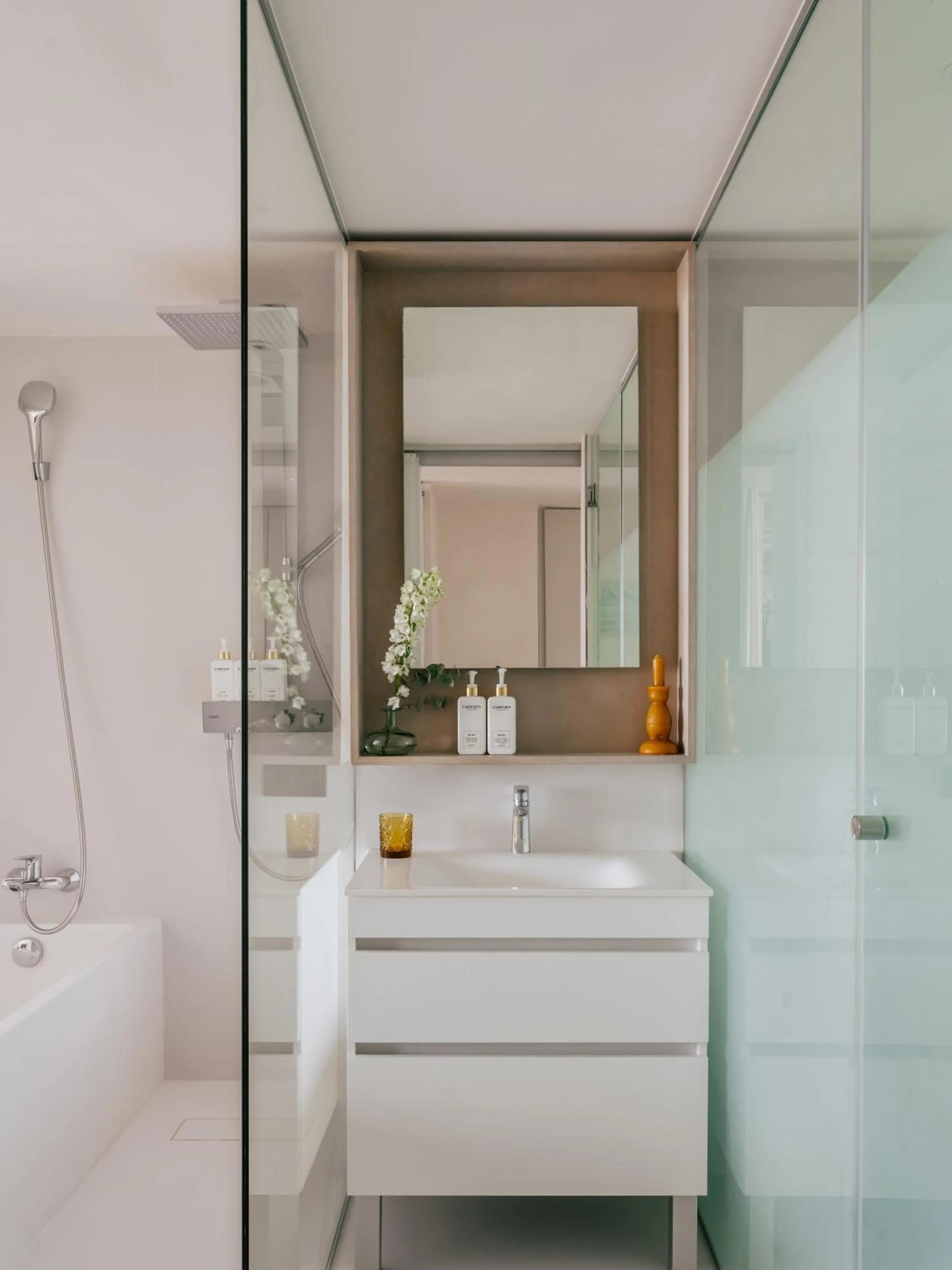 Shower in Hotel Victoria Gran Meliá