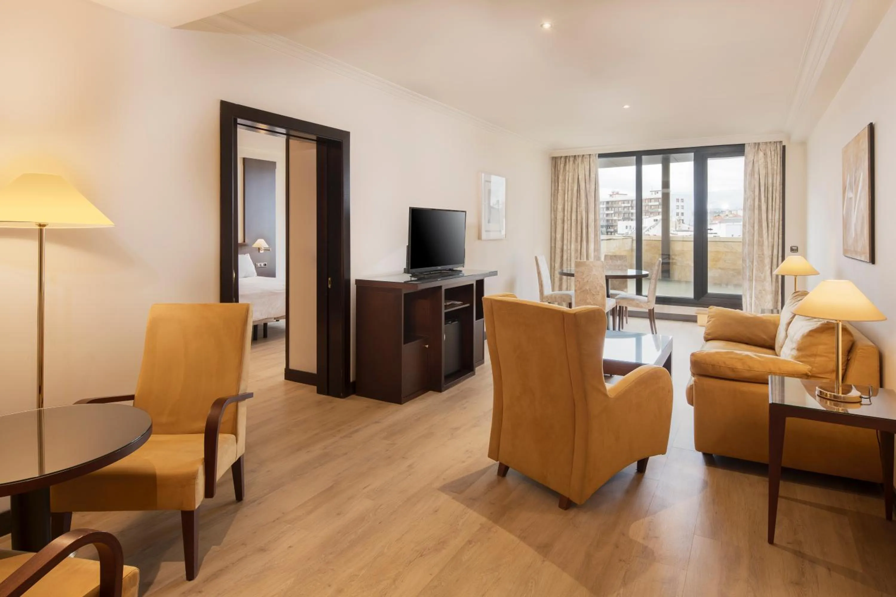 TV and multimedia in Exe Oviedo Centro