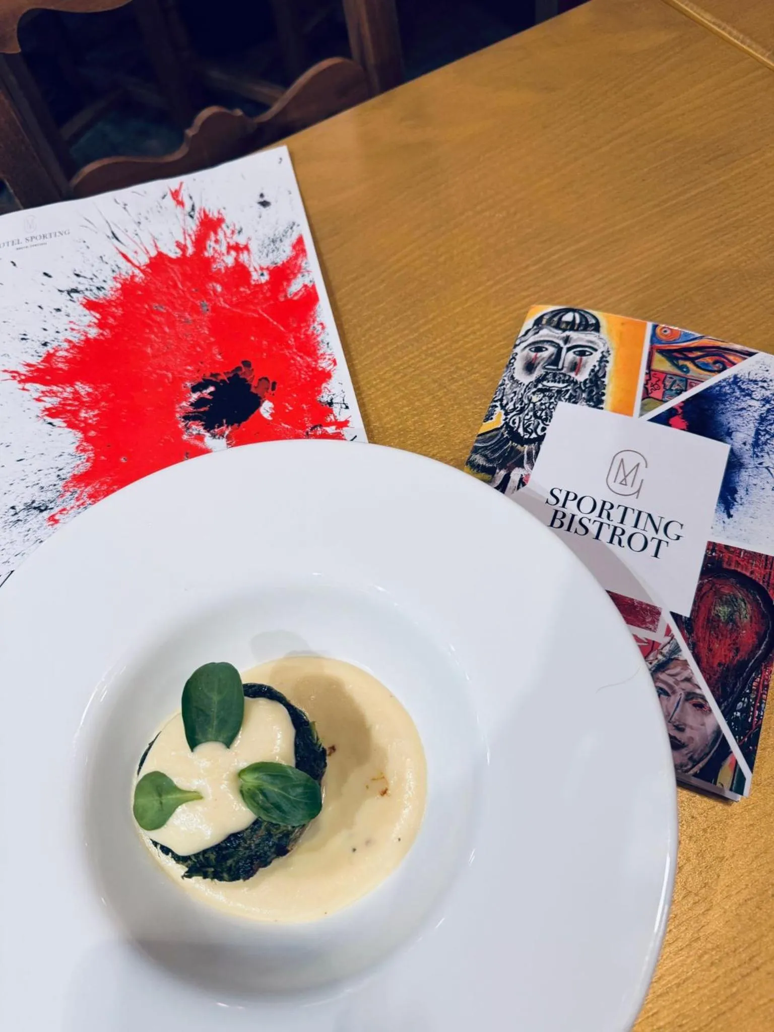 Restaurant/places to eat in HOTEL SPORTING