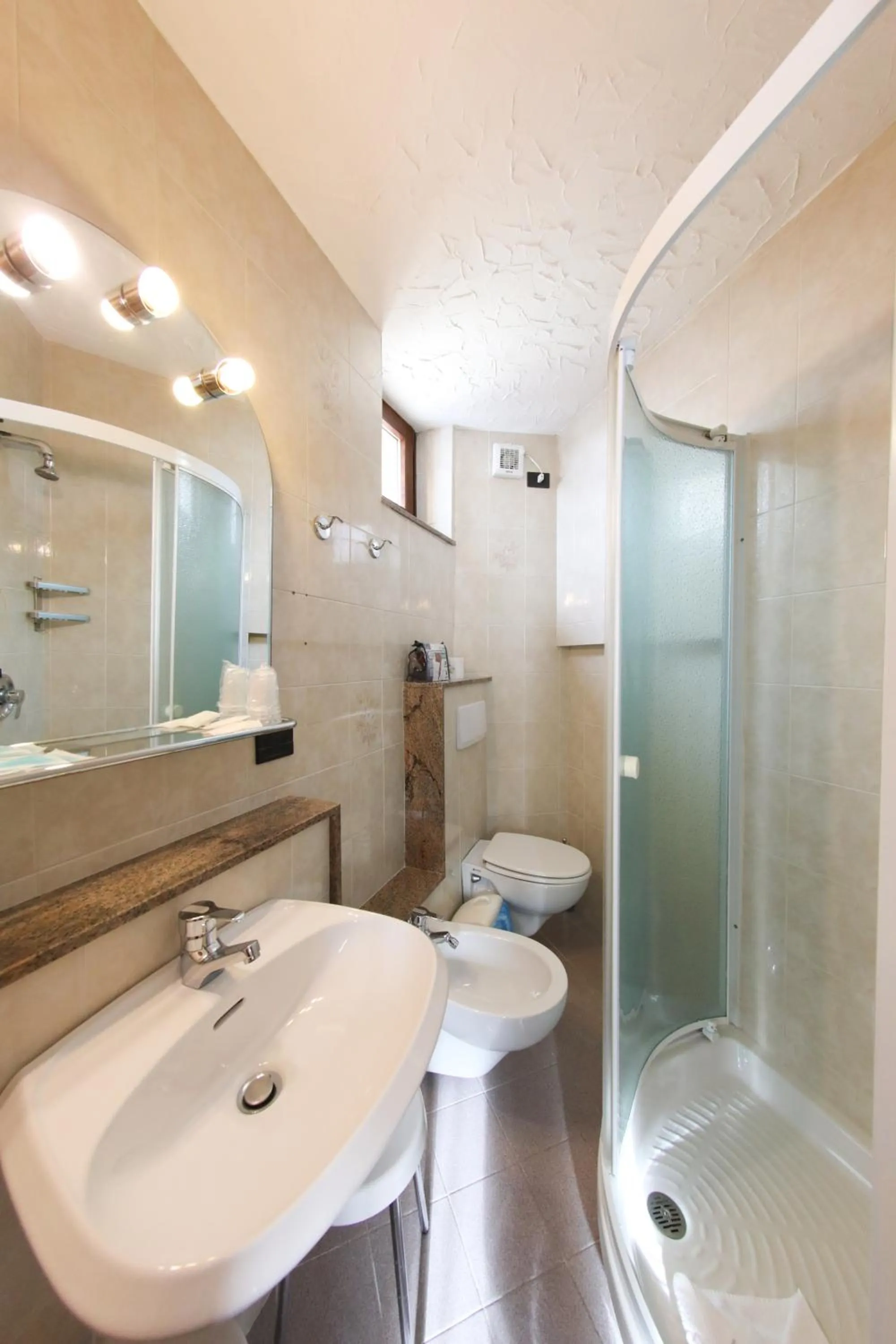 Shower in HOTEL SPORTING