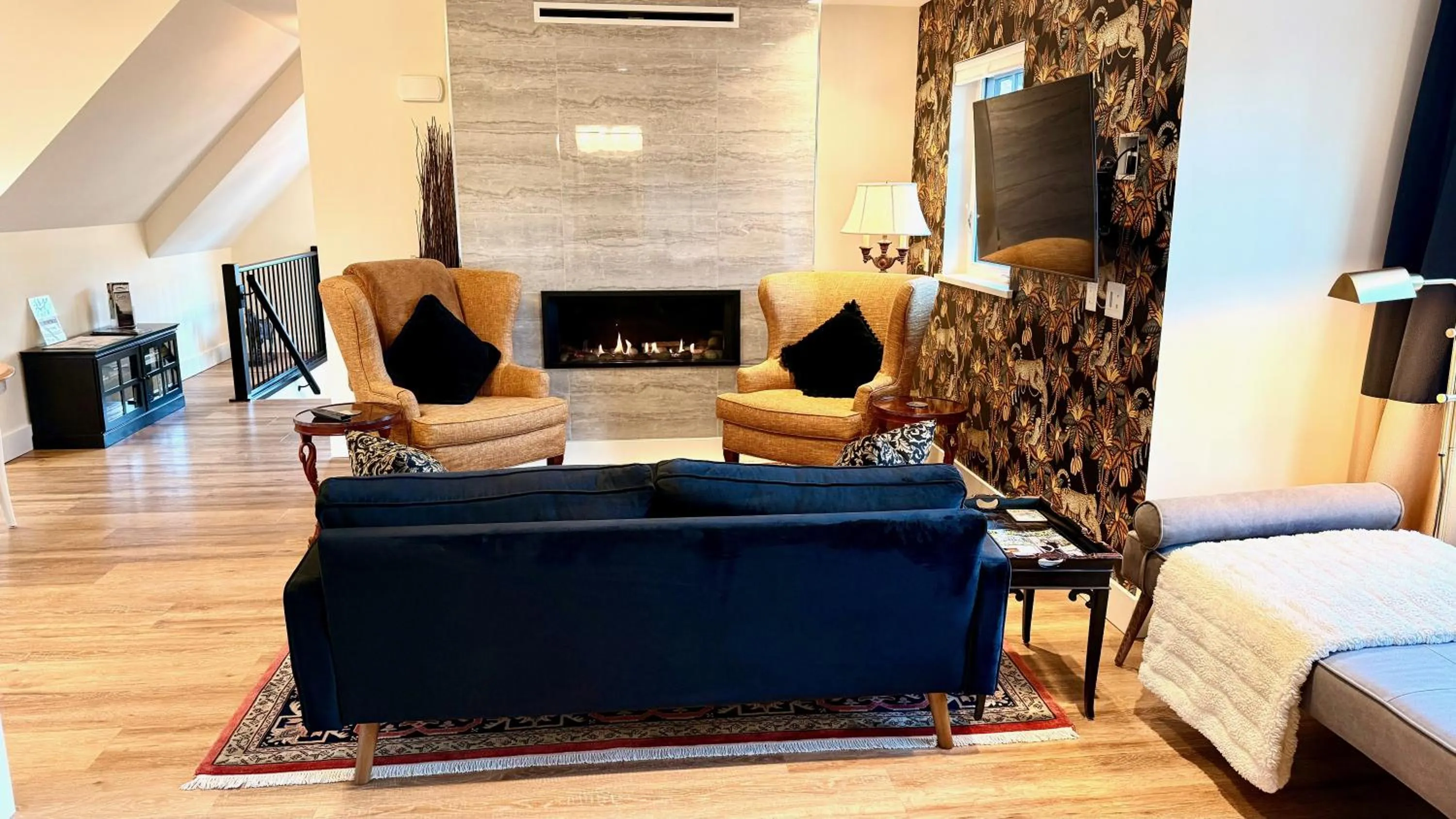 Living room in Seagull Studio Vacation Suite