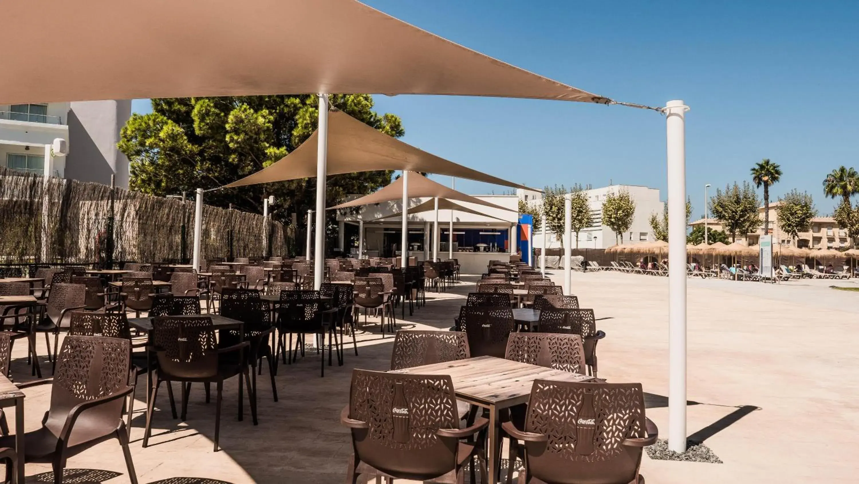 Lounge or bar in ALEGRIA Costa Ballena Aquafun Lounge or bar in ALEGRIA Costa Ballena Aquafun