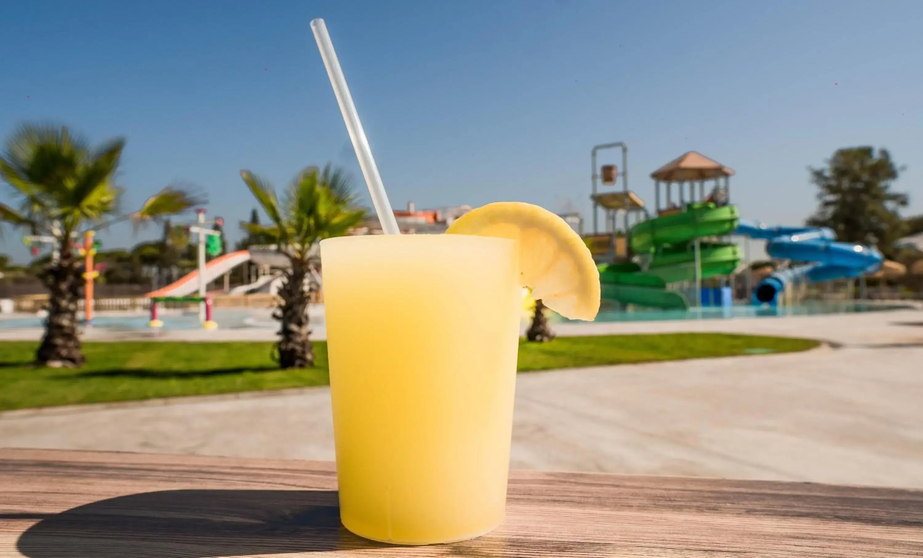 Lounge or bar in ALEGRIA Costa Ballena Aquafun Lounge or bar in ALEGRIA Costa Ballena Aquafun