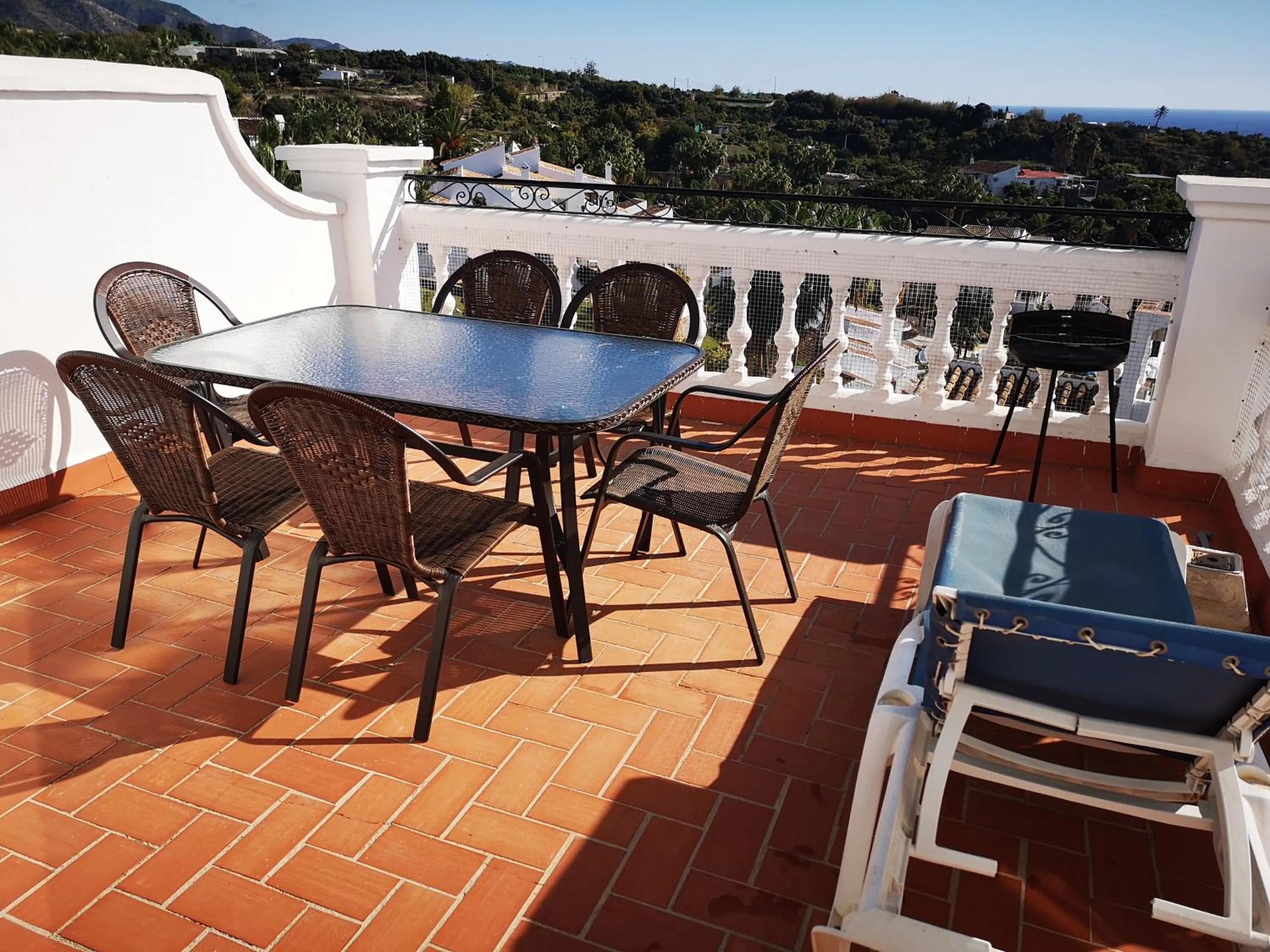 Pool view in El Capistrano