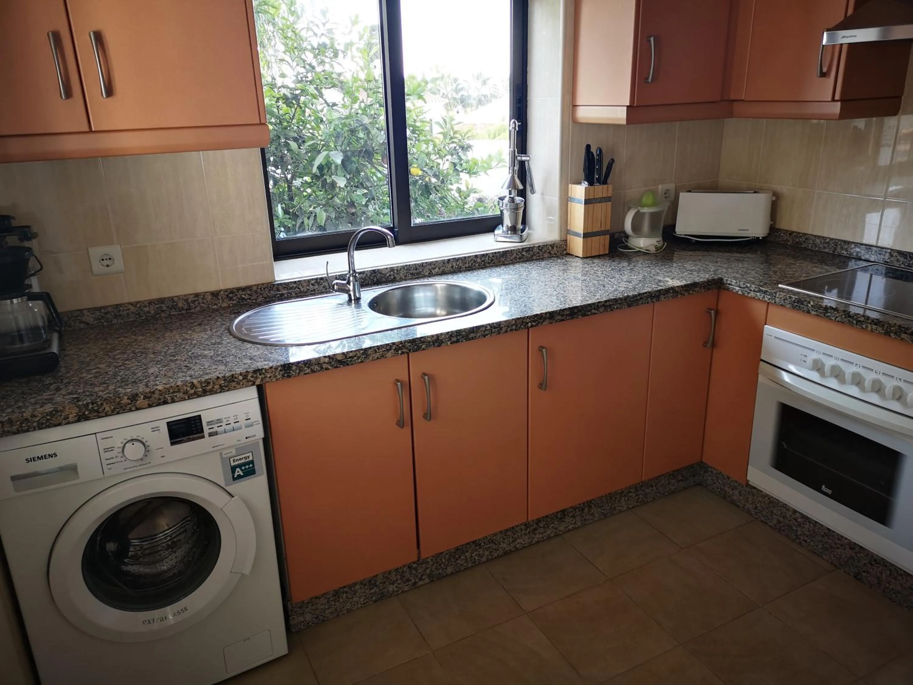 Kitchen or kitchenette in El Capistrano