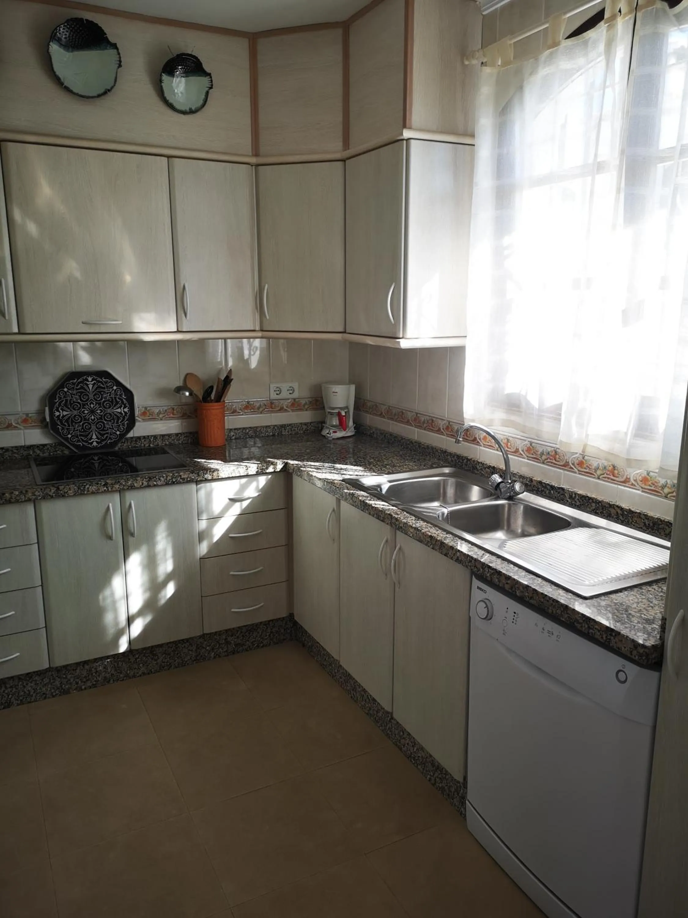 Kitchen or kitchenette in El Capistrano