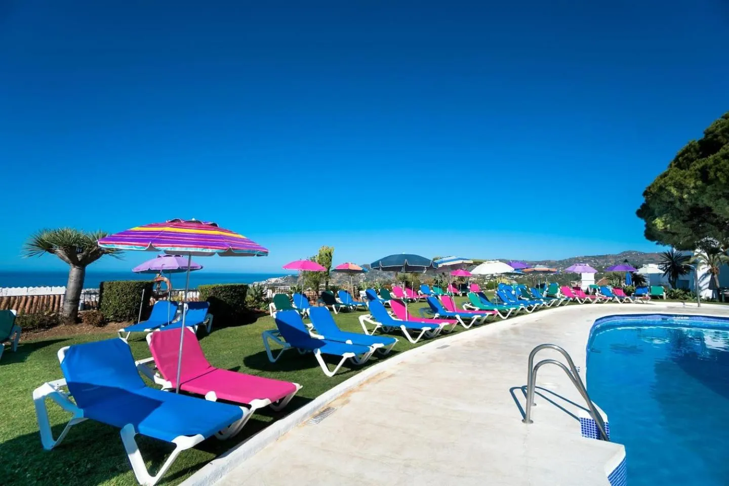 Swimming pool in El Capistrano