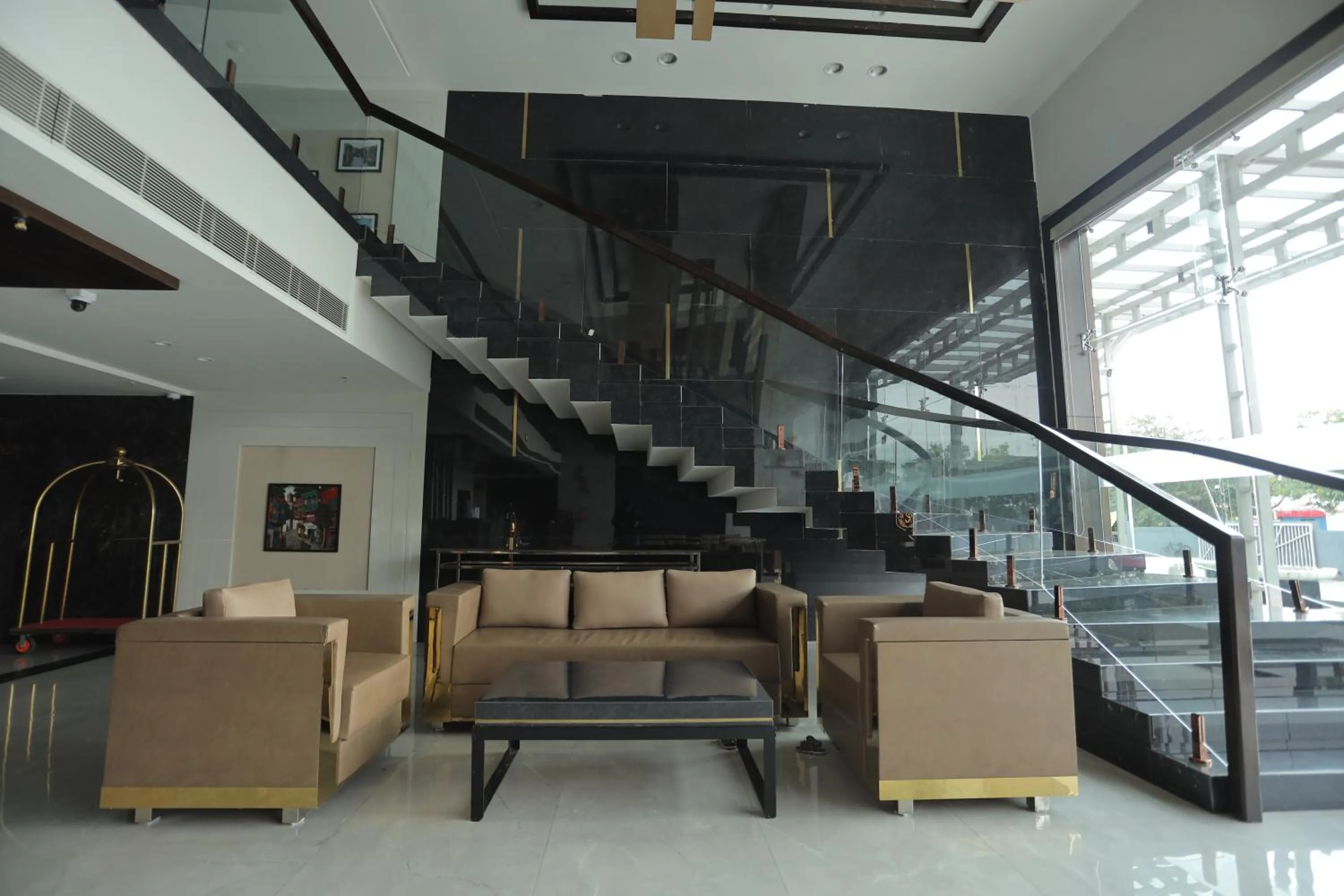 Lobby or reception in Ratnapriya hotel and resort