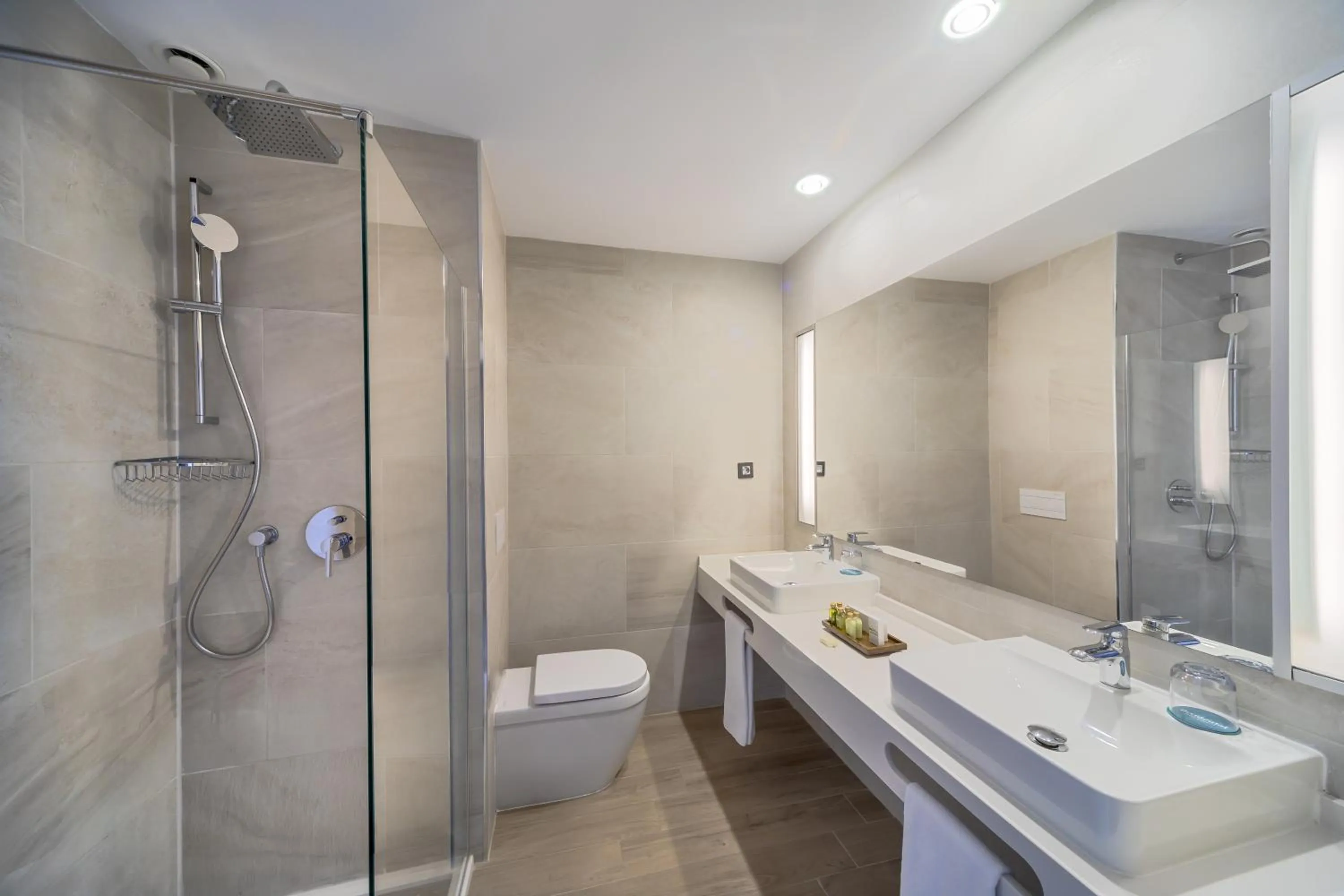 Bathroom in Occidental Fuengirola