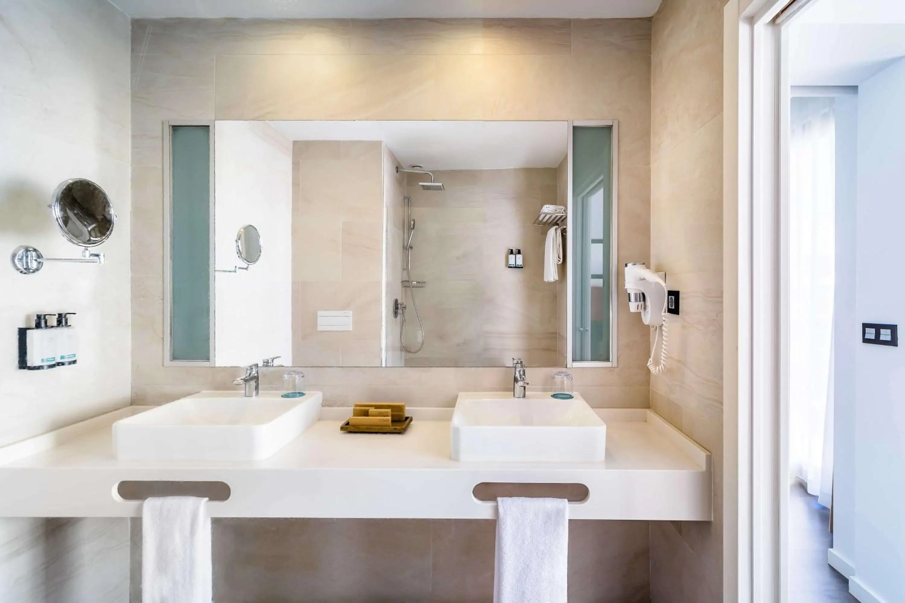 Bathroom in Occidental Fuengirola