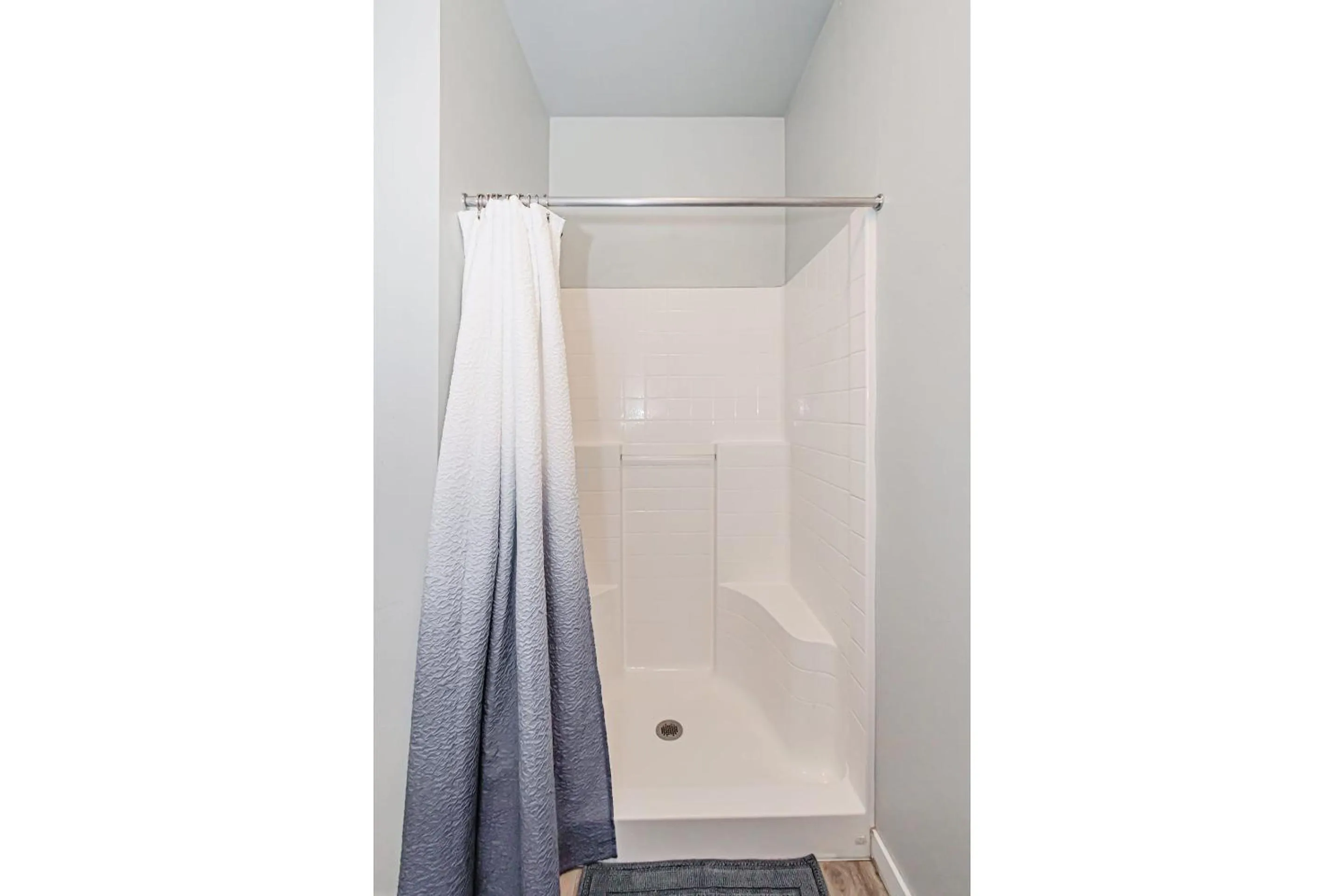 Shower in Bringham's Mill Apartments Perfect for Groups Full Kitchen Gym and Free Parking