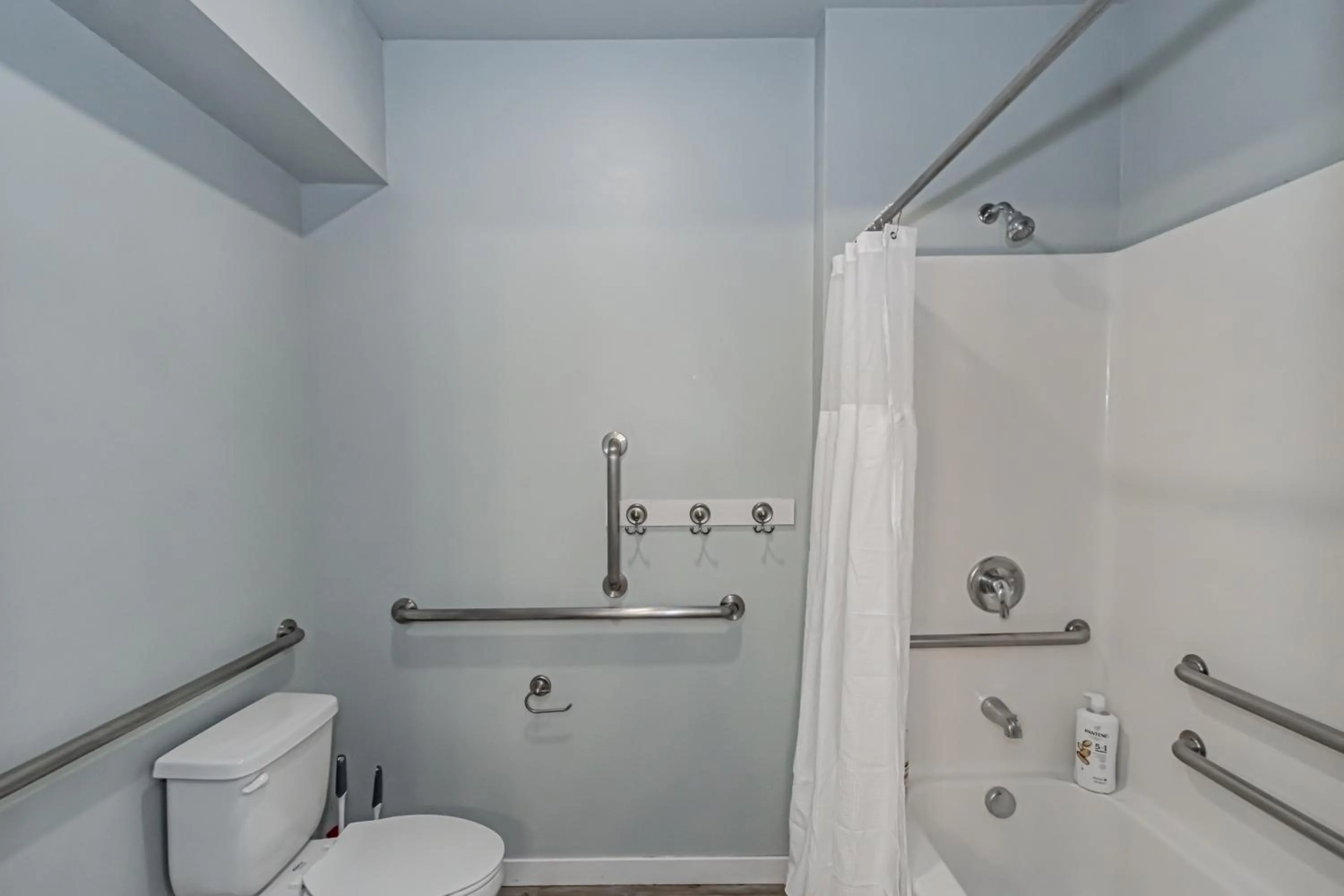 Bathroom in Bringham's Mill Apartments Perfect for Groups Full Kitchen Gym and Free Parking