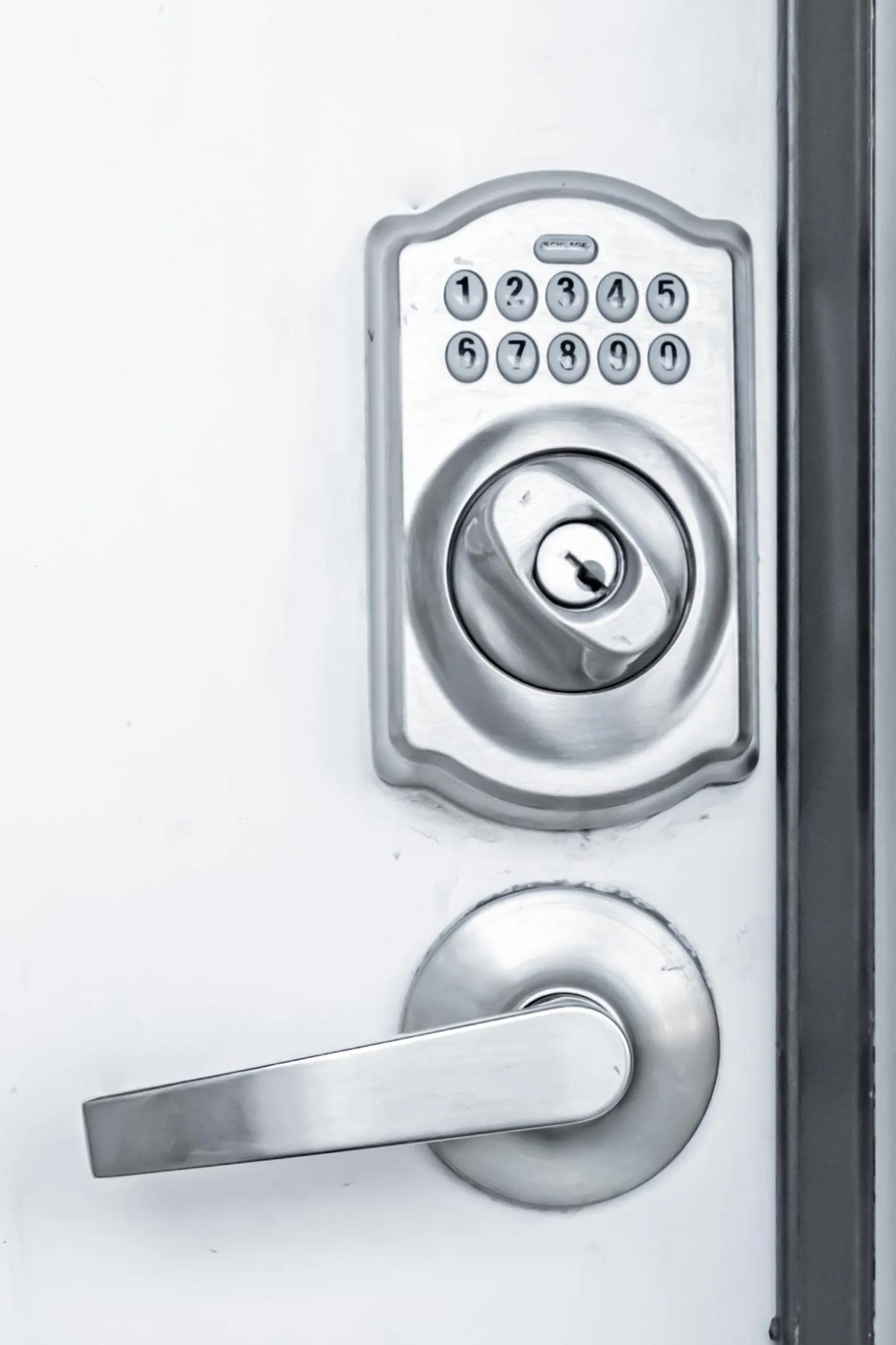 Facade/entrance in Bringham's Mill Apartments Perfect for Groups Full Kitchen Gym and Free Parking