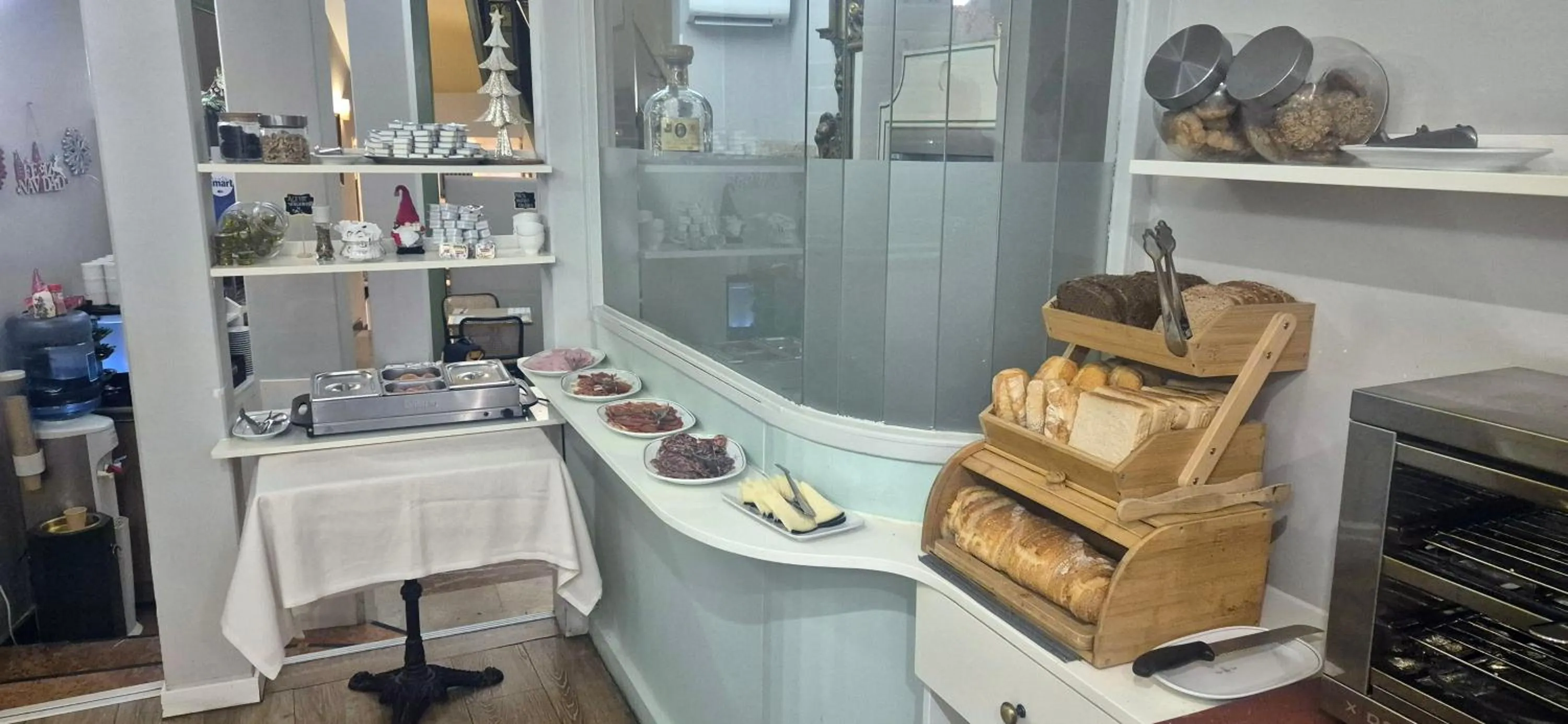 Breakfast in Hotel Infanta Isabel by Recordis Hotels