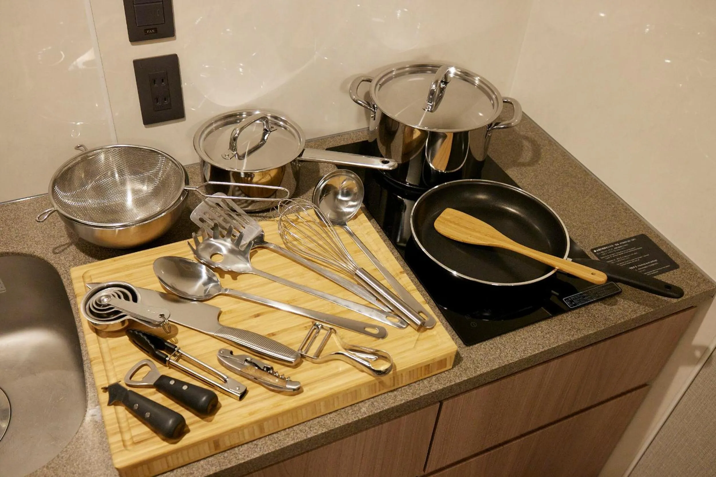 Kitchen or kitchenette in Section L Hatchobori