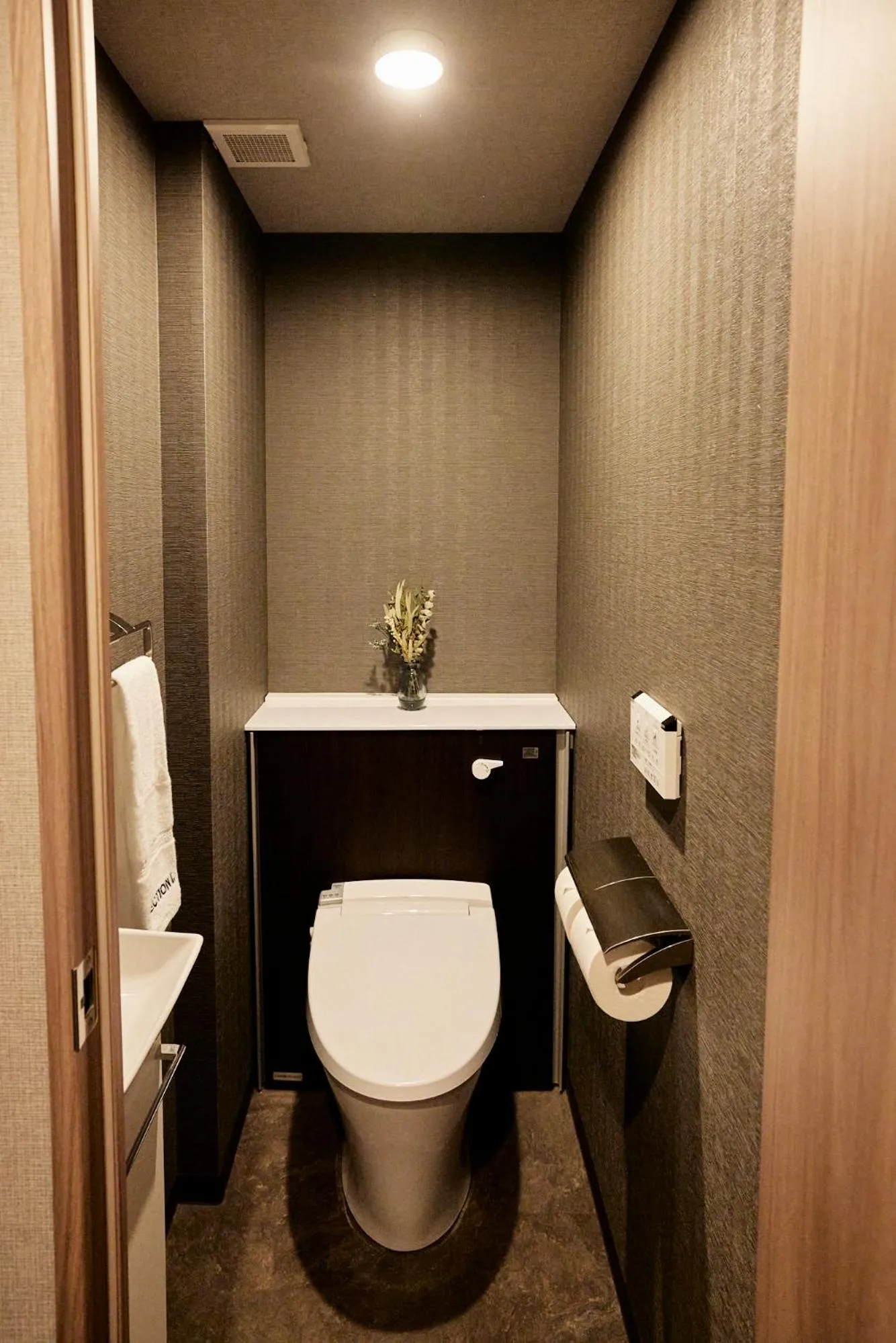 Toilet in Section L Hatchobori