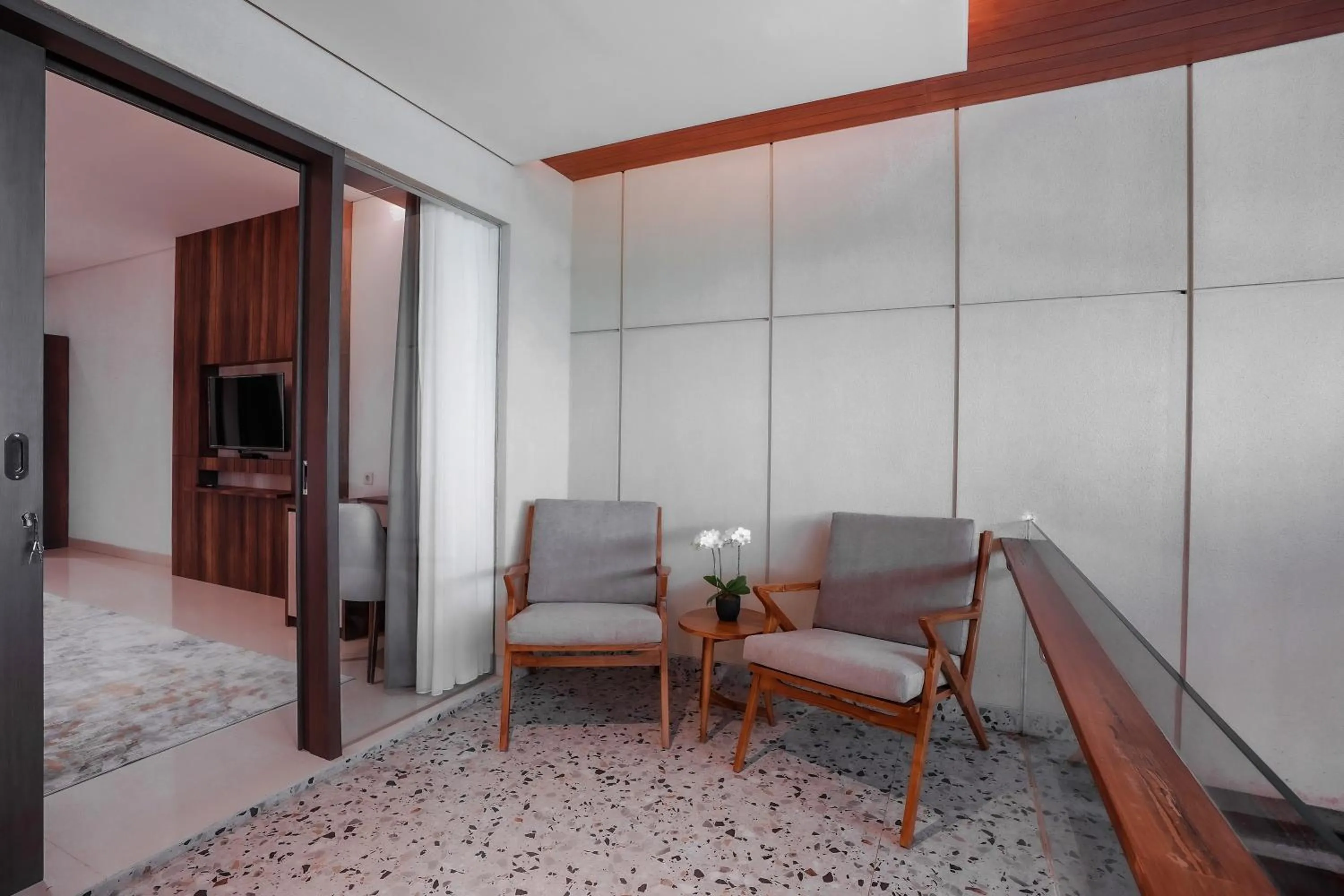 Balcony/Terrace in Forest Hills Hotel