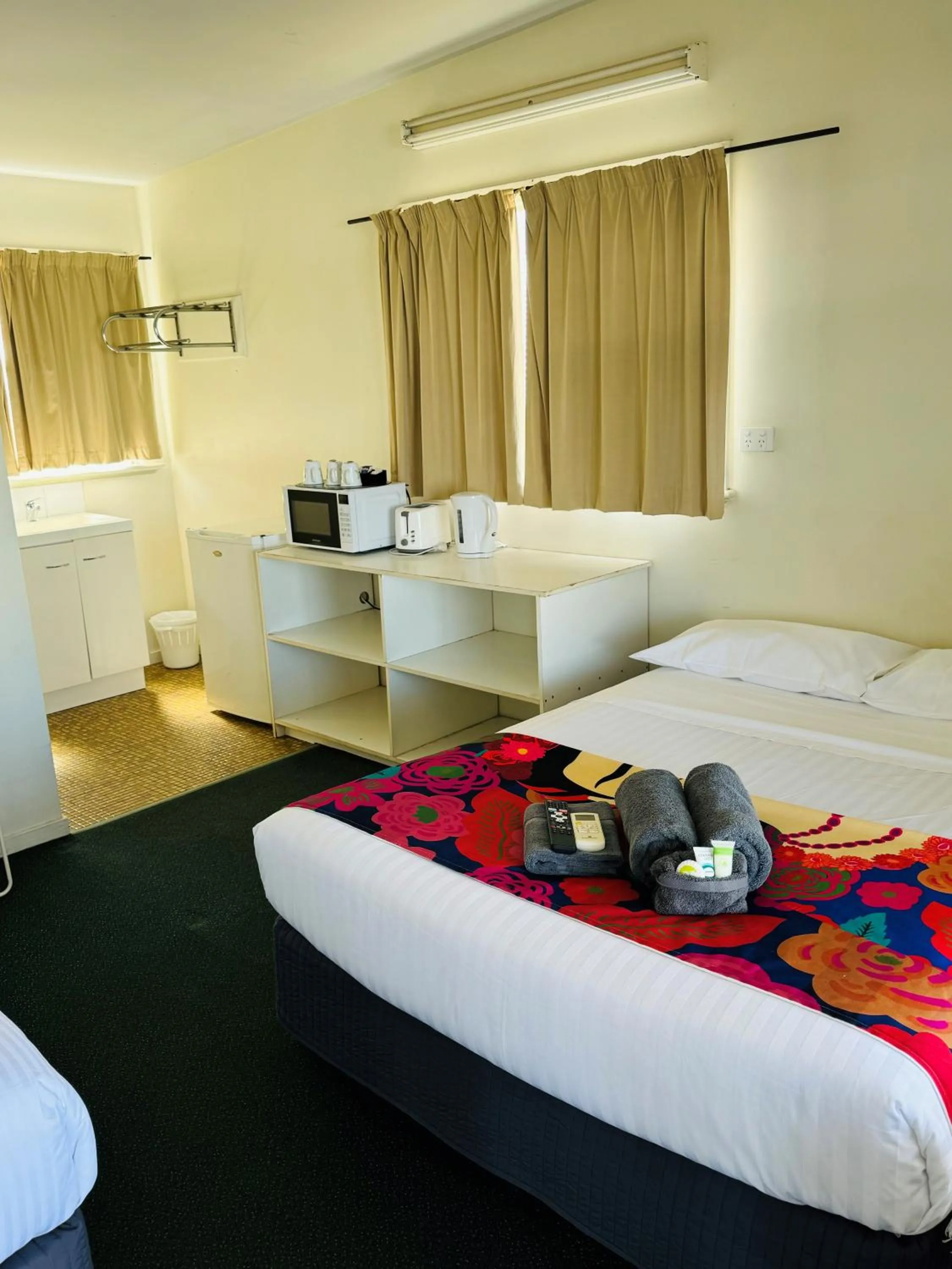 Clermont Hotel Motel