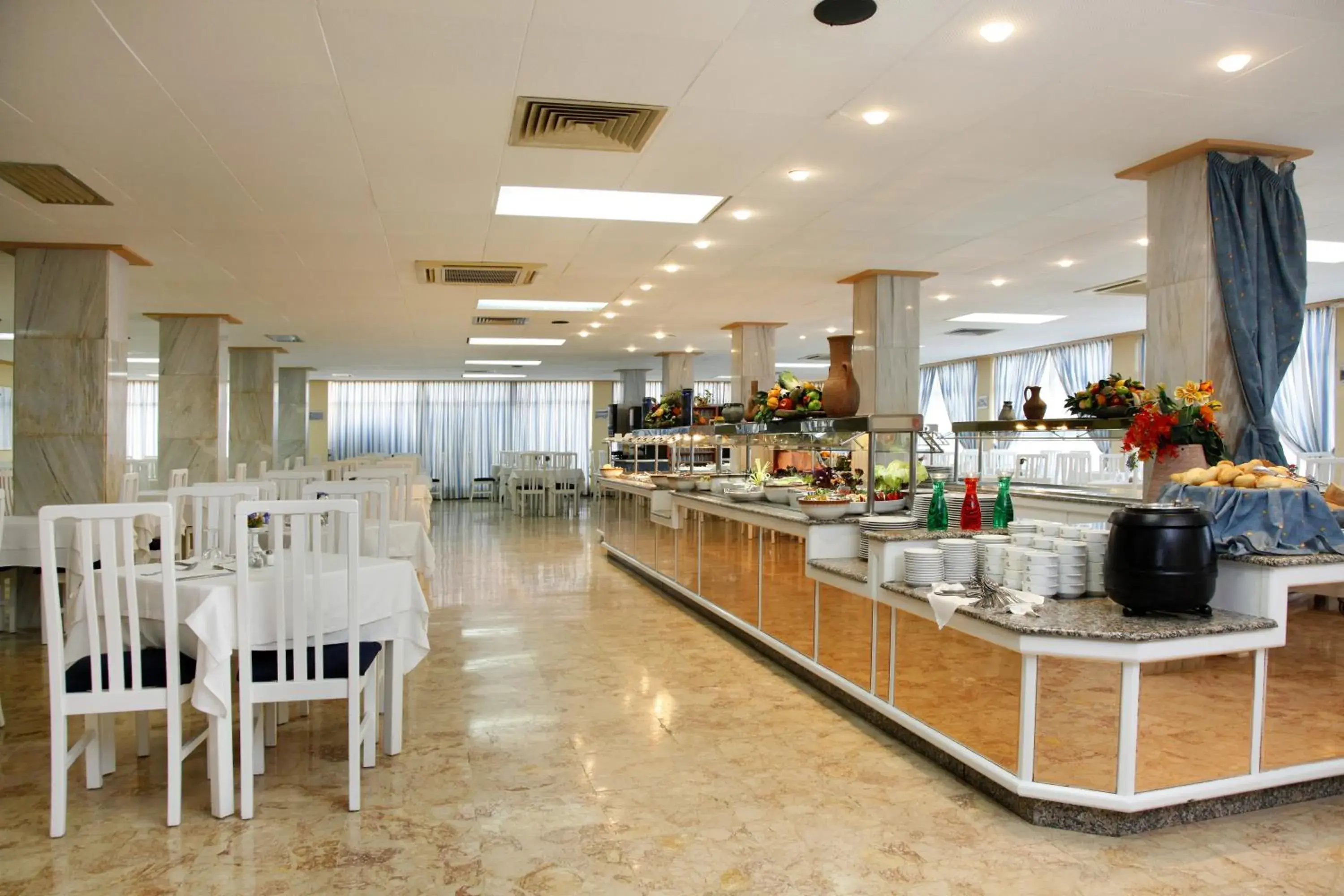 Restaurant/places to eat in Linda Restaurant/places to eat in Linda