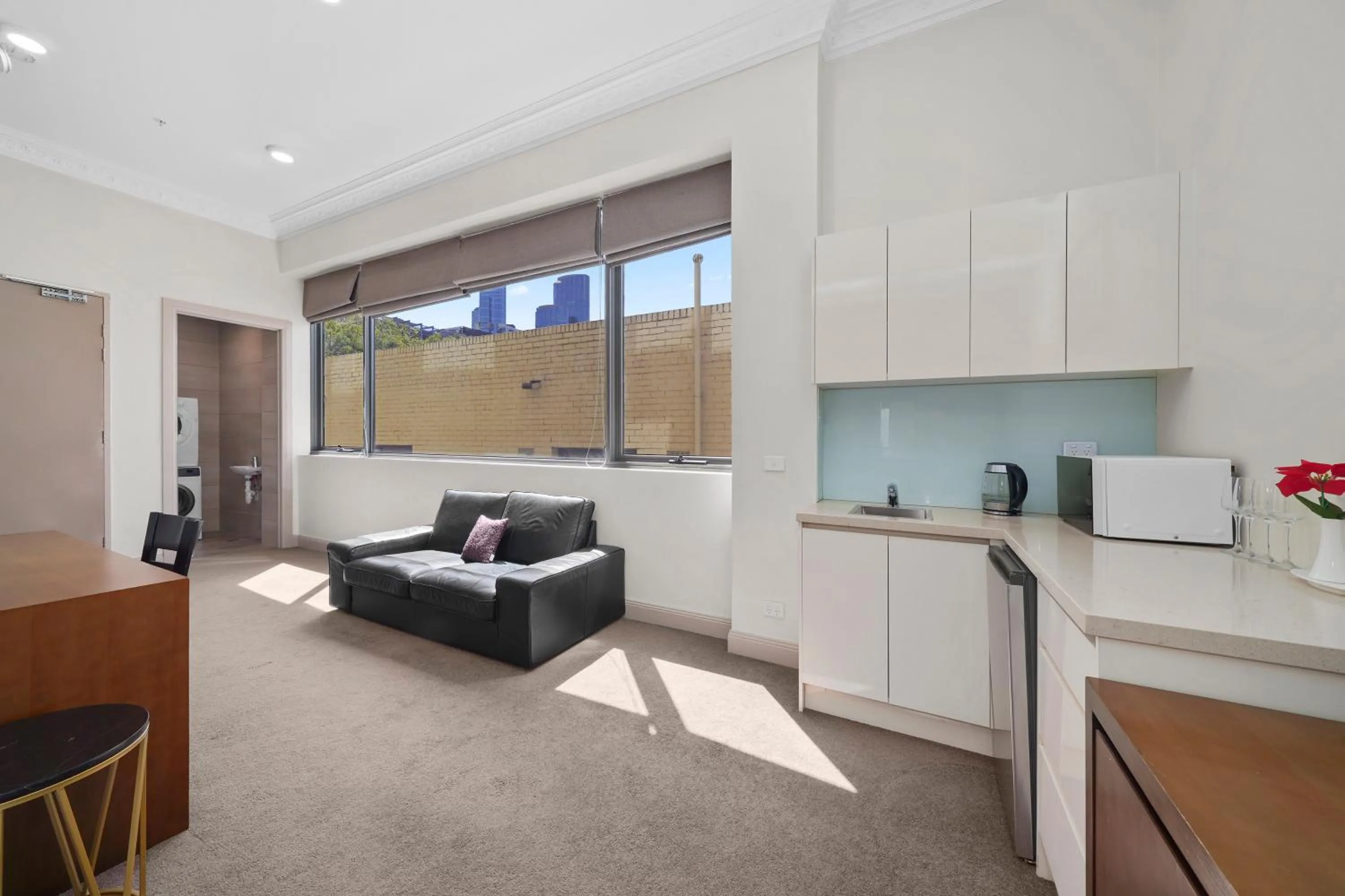 Living room in Clarendon Hotel