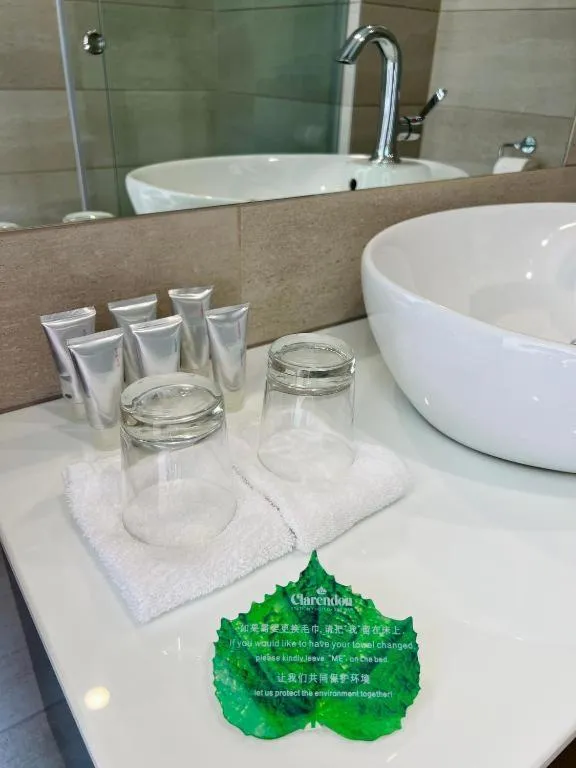 Bathroom in Clarendon Hotel