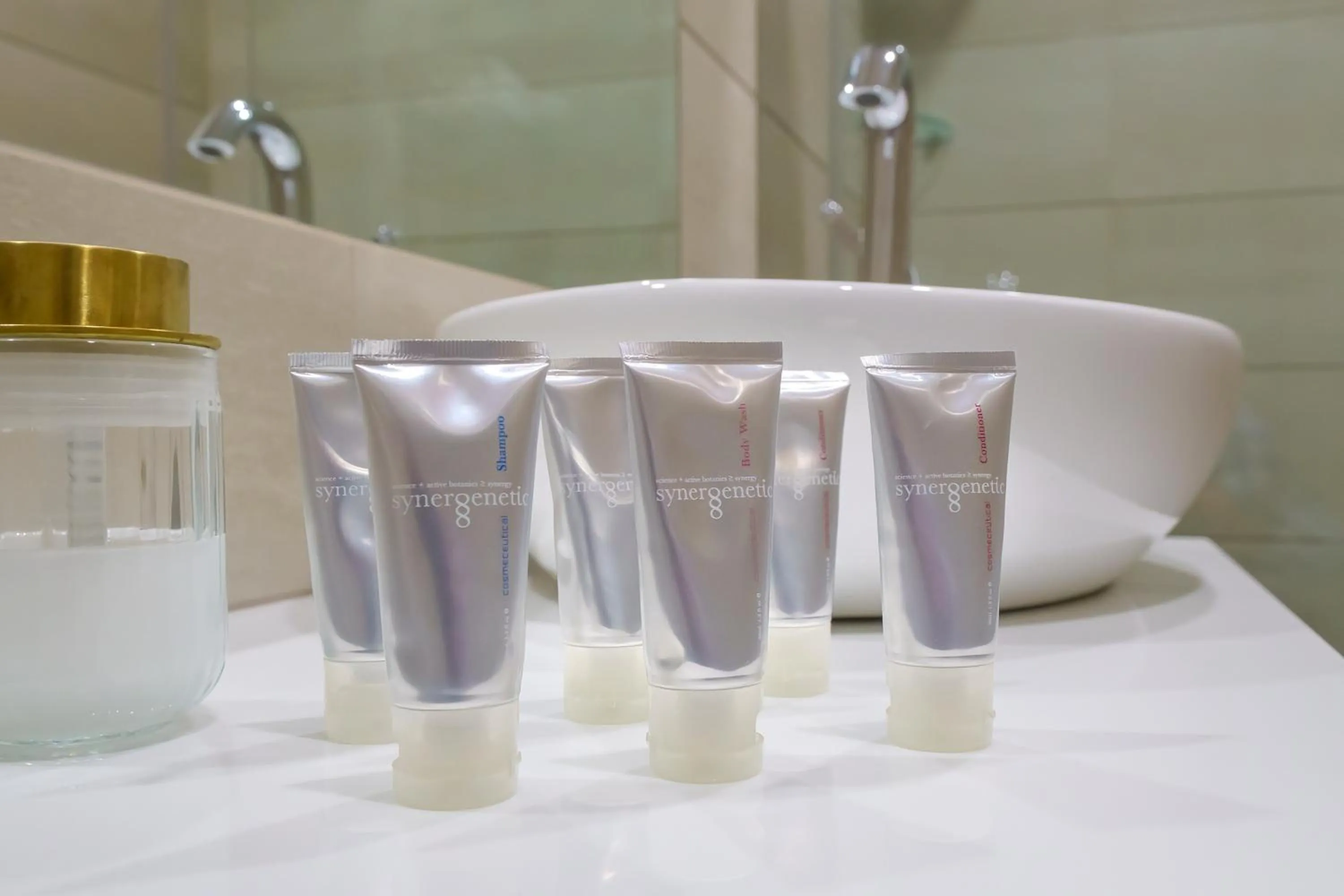 Bathroom in Clarendon Hotel