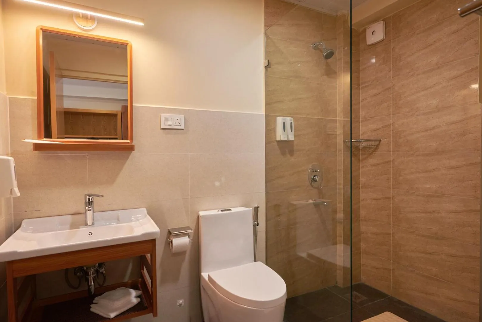 Shower in The Willows Hotel, Bhutan