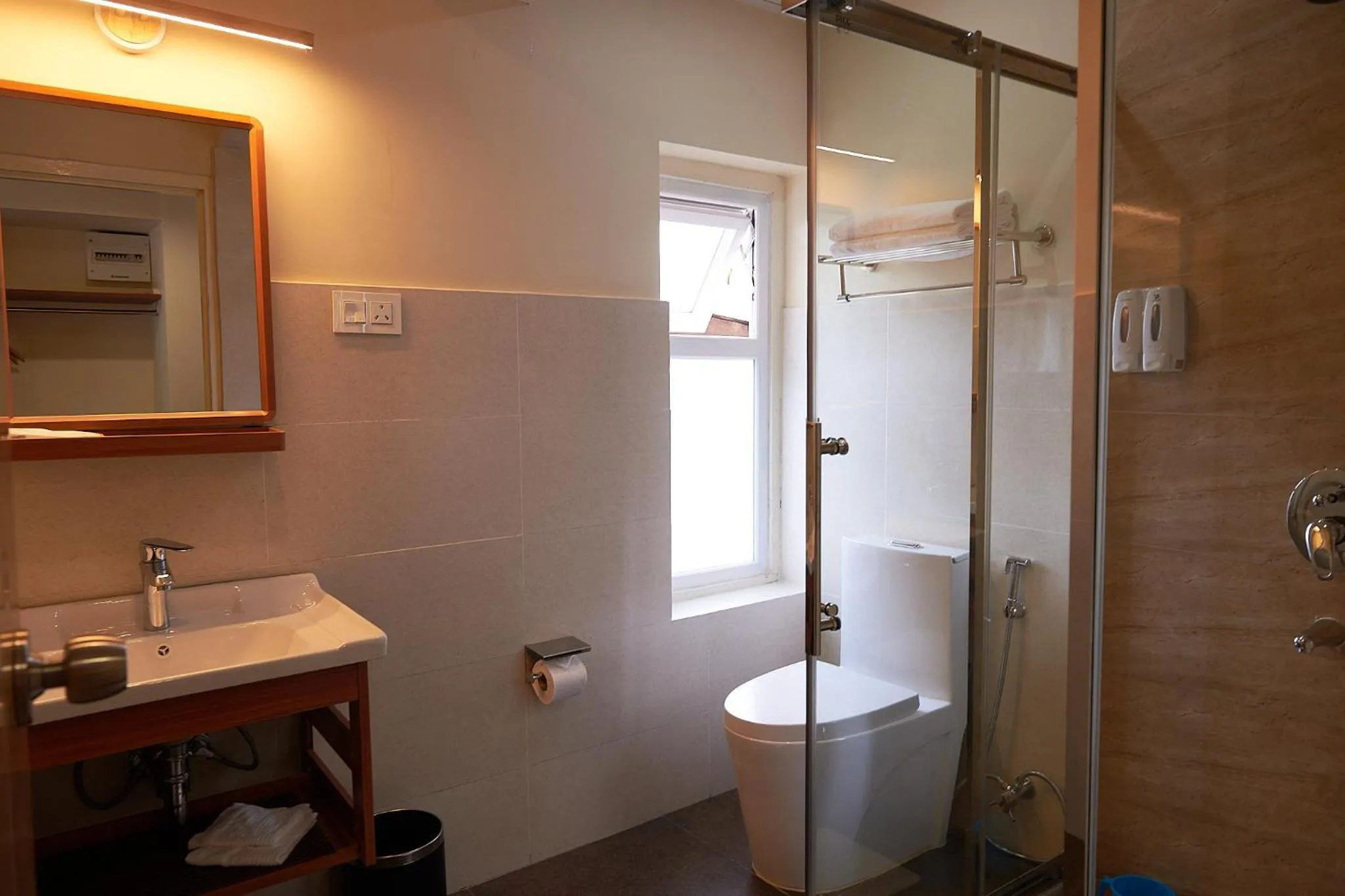 Shower in The Willows Hotel, Bhutan