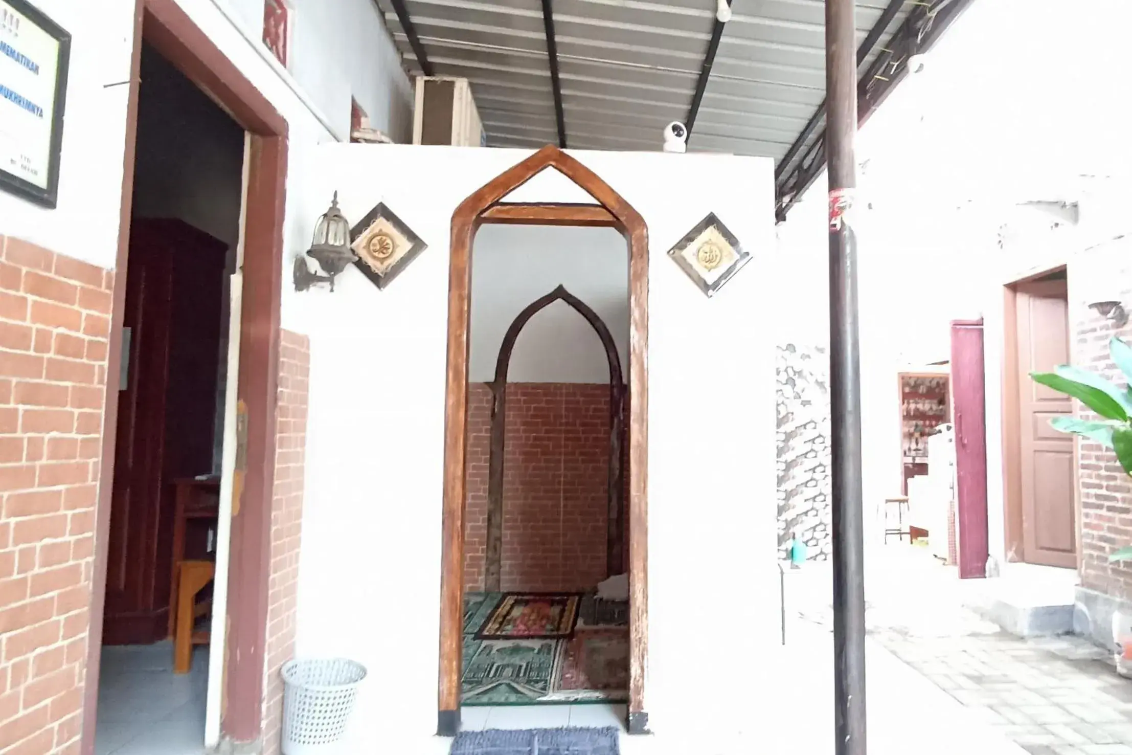 Property building in Tutus Homestay Syariah RedPartner Property building in Tutus Homestay Syariah RedPartner