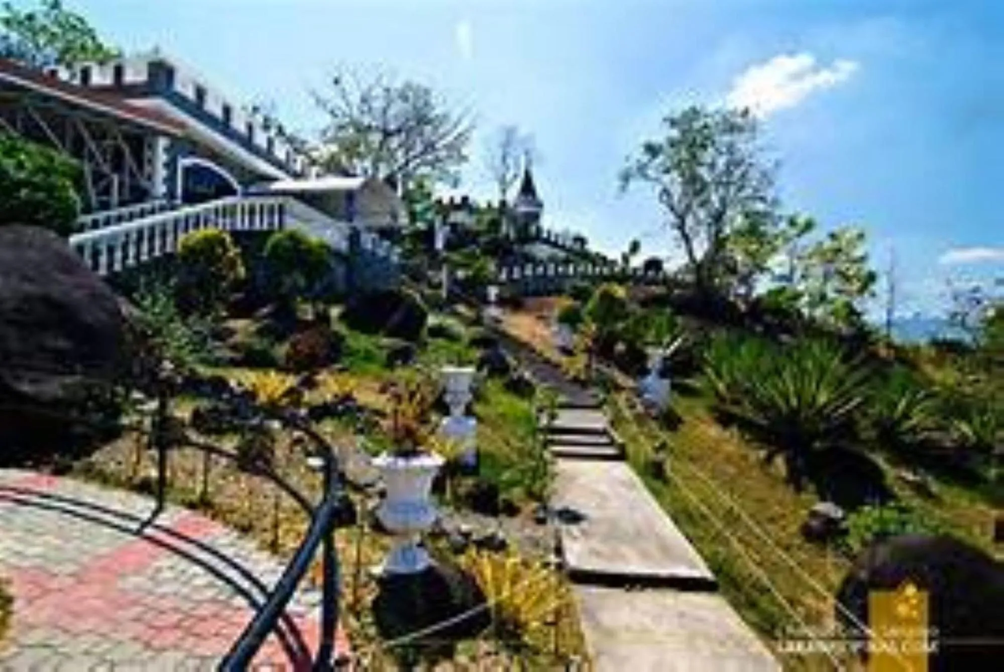 Nearby landmark in Maliwalo Inn Tarlac by RedDoorz