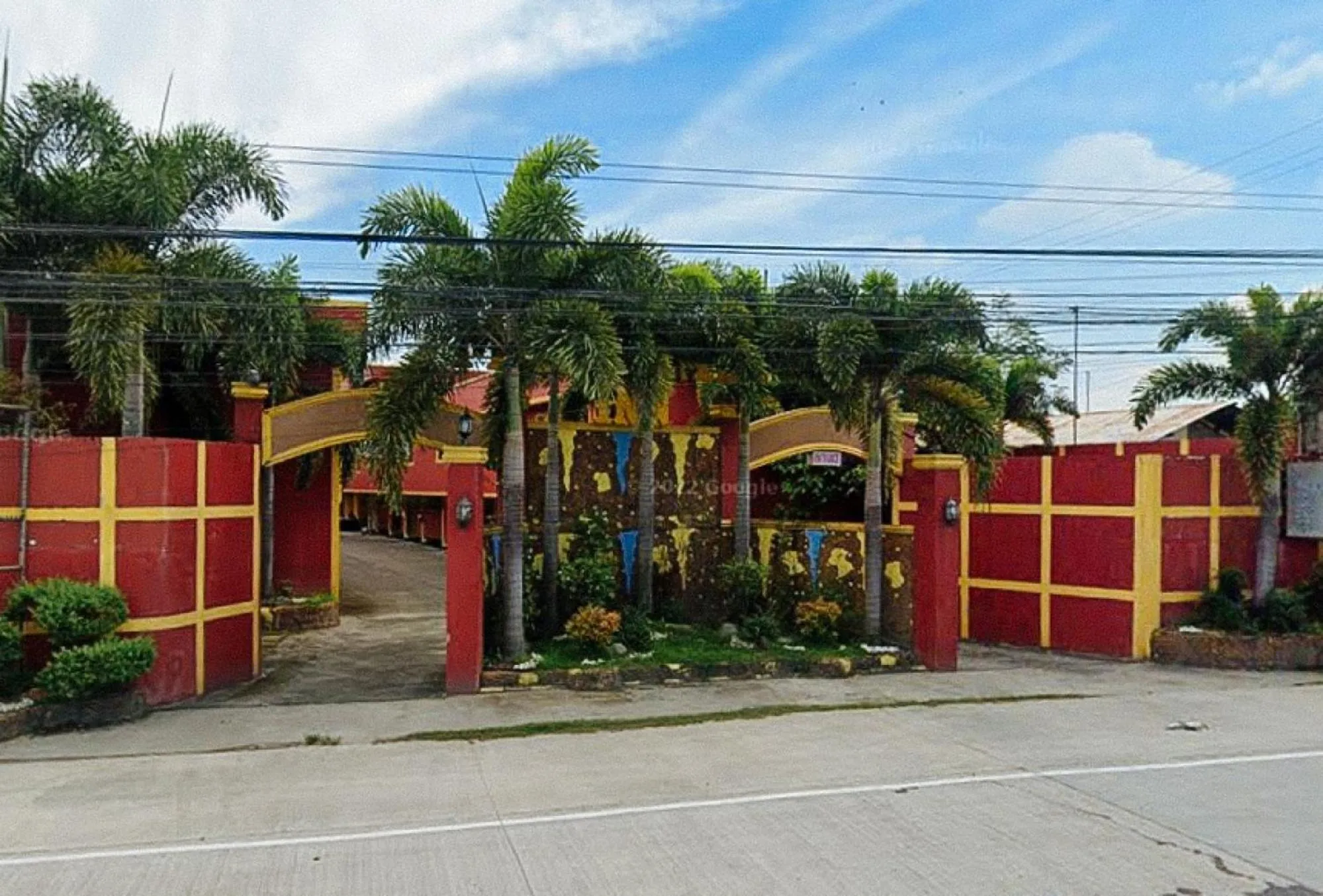 Property building in Maliwalo Inn Tarlac by RedDoorz