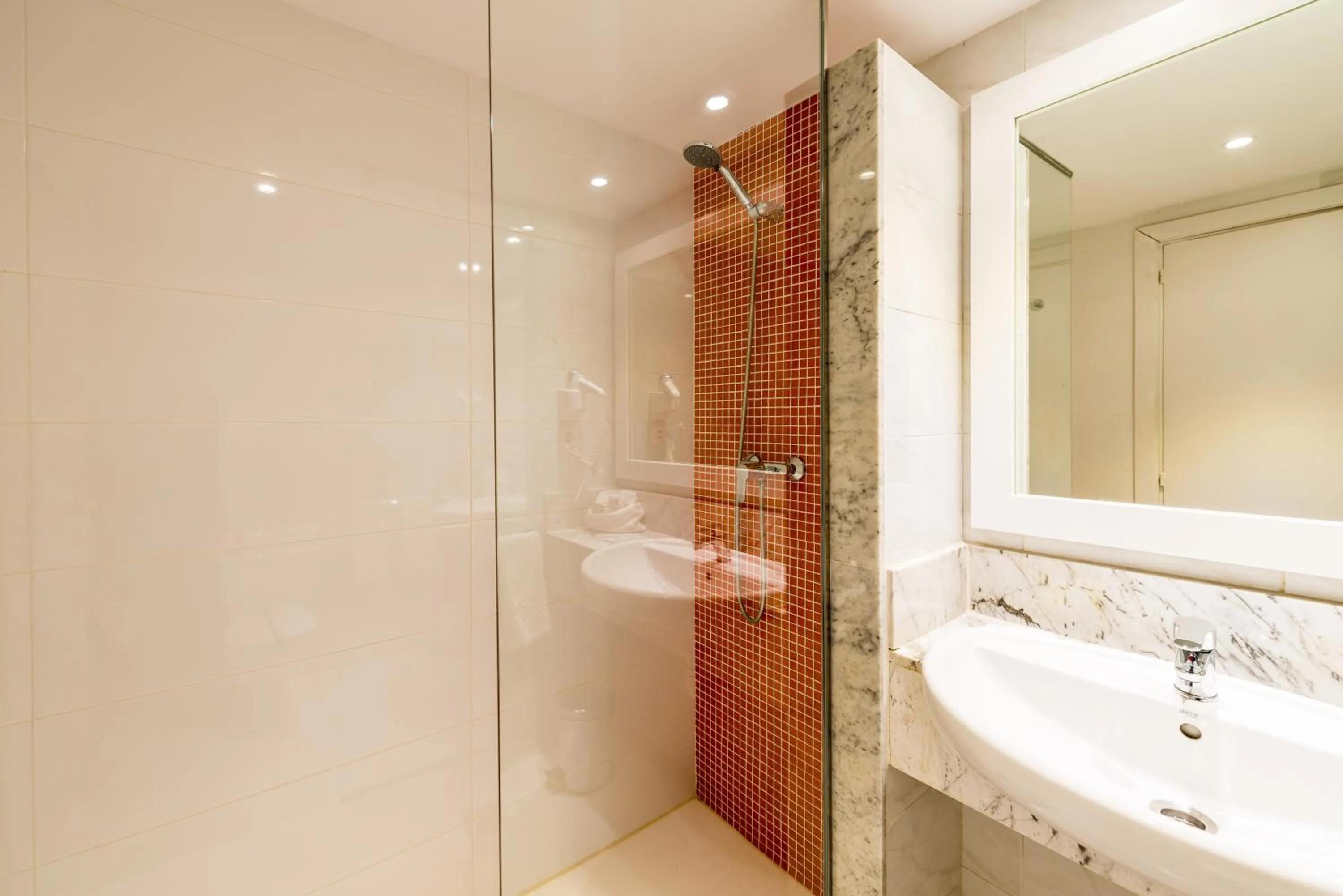 Bathroom in Bellevue Lagomonte