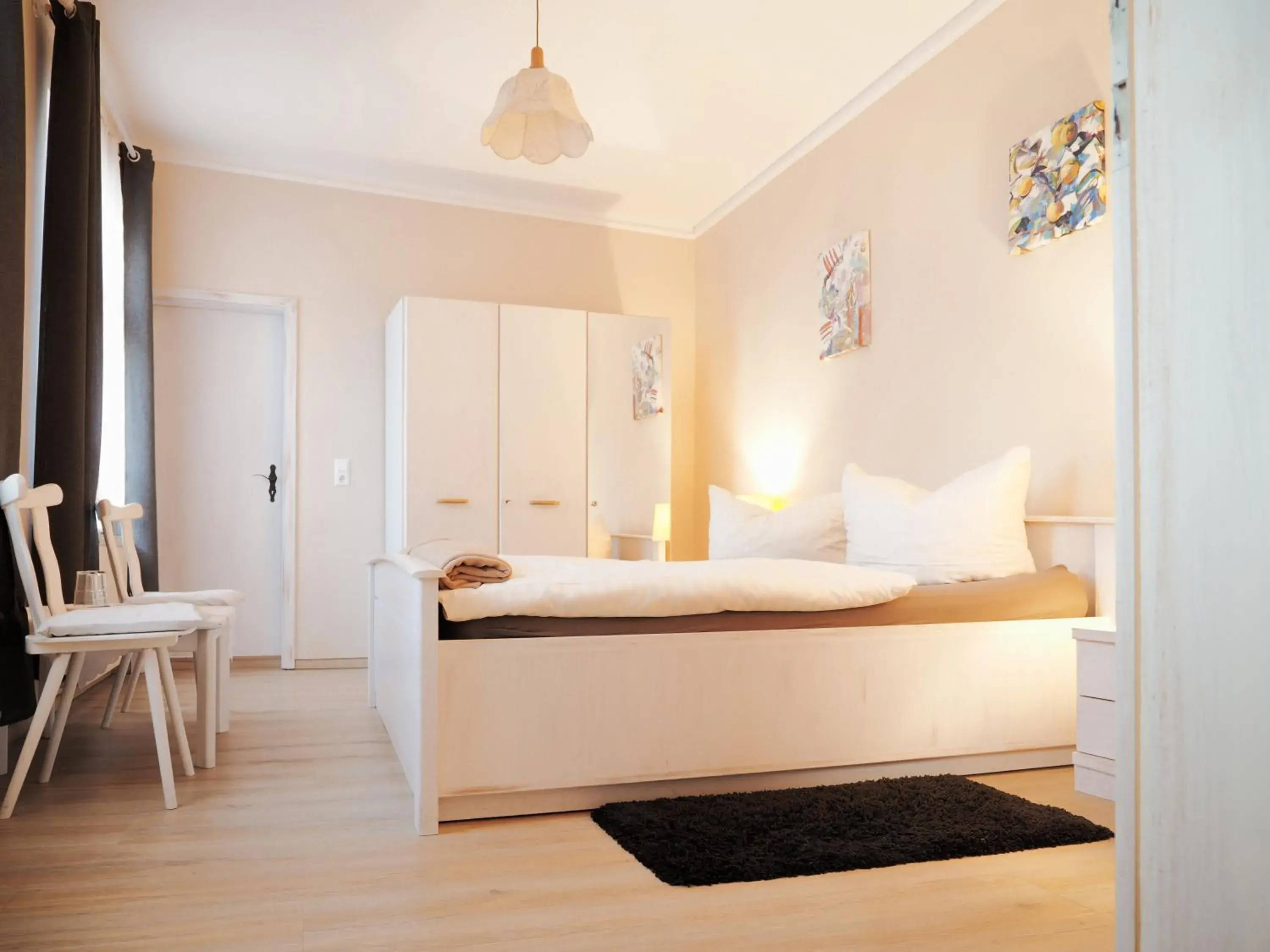 Double Room in Hotel zur Sonne Double Room in Hotel zur Sonne