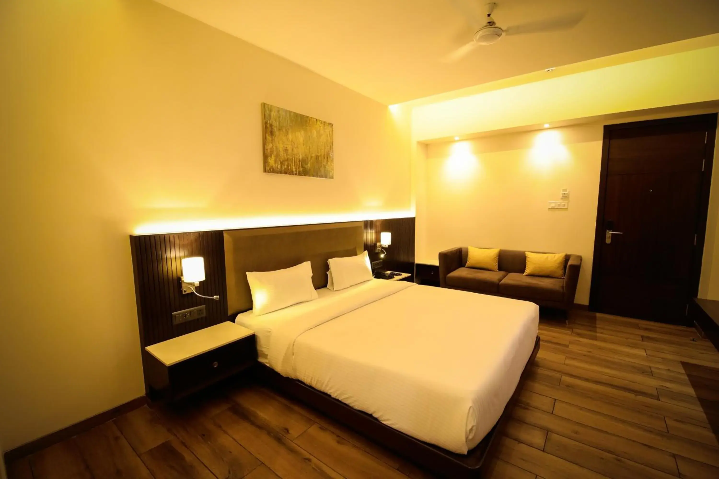 Bed in Enrise by Sayaji Rewa Bed in Enrise by Sayaji Rewa