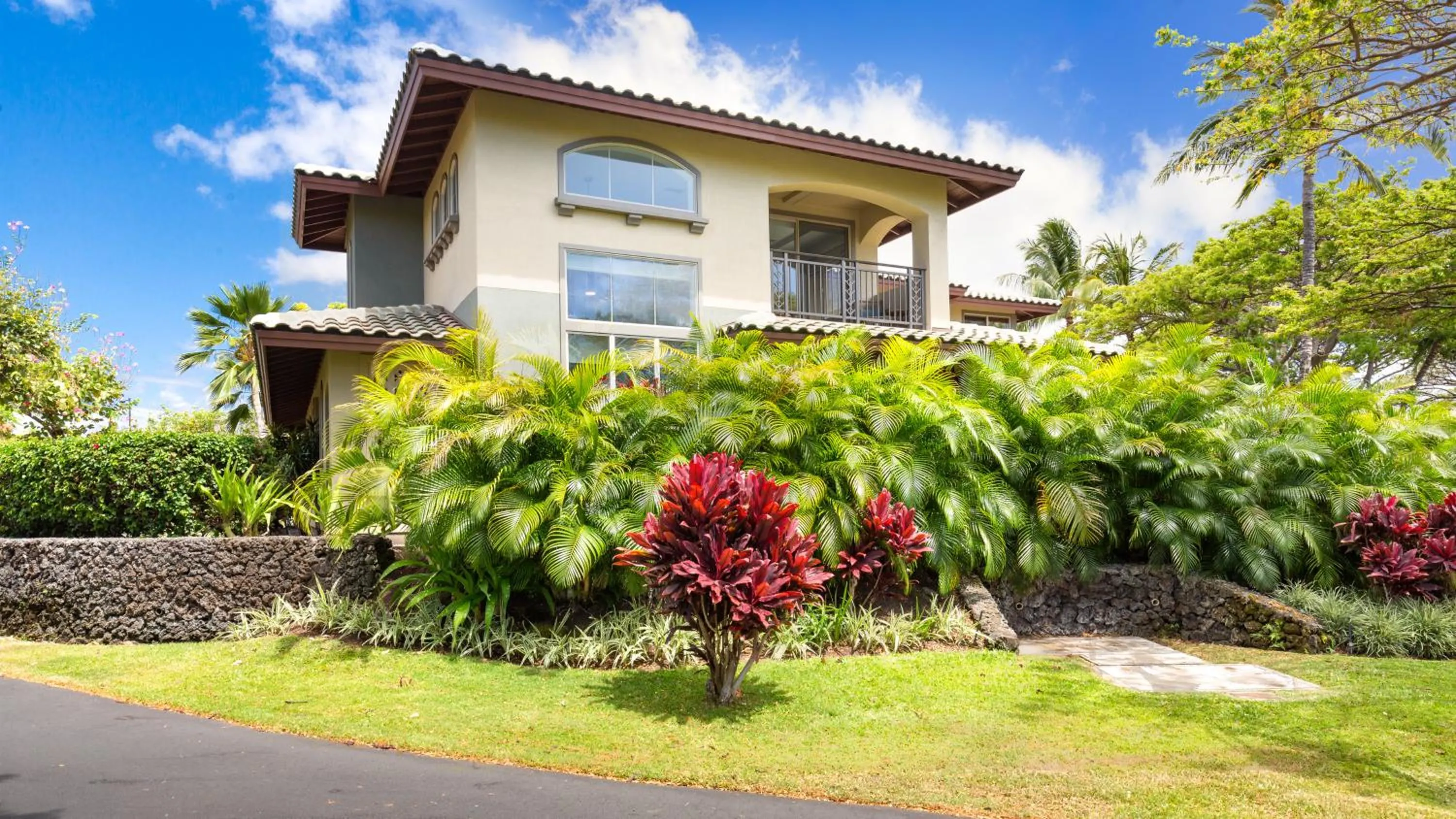 Other in ❤PiH❤Makai Living Light and Modern Great Location
