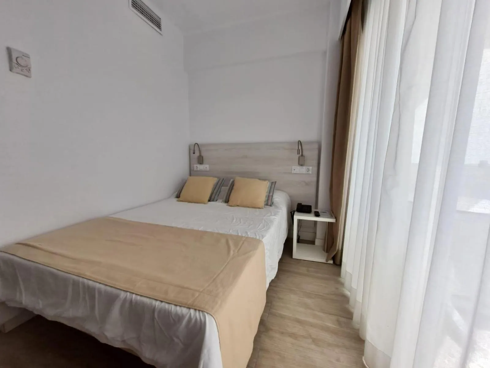 Bedroom, Bed in Bellevue Vistanova