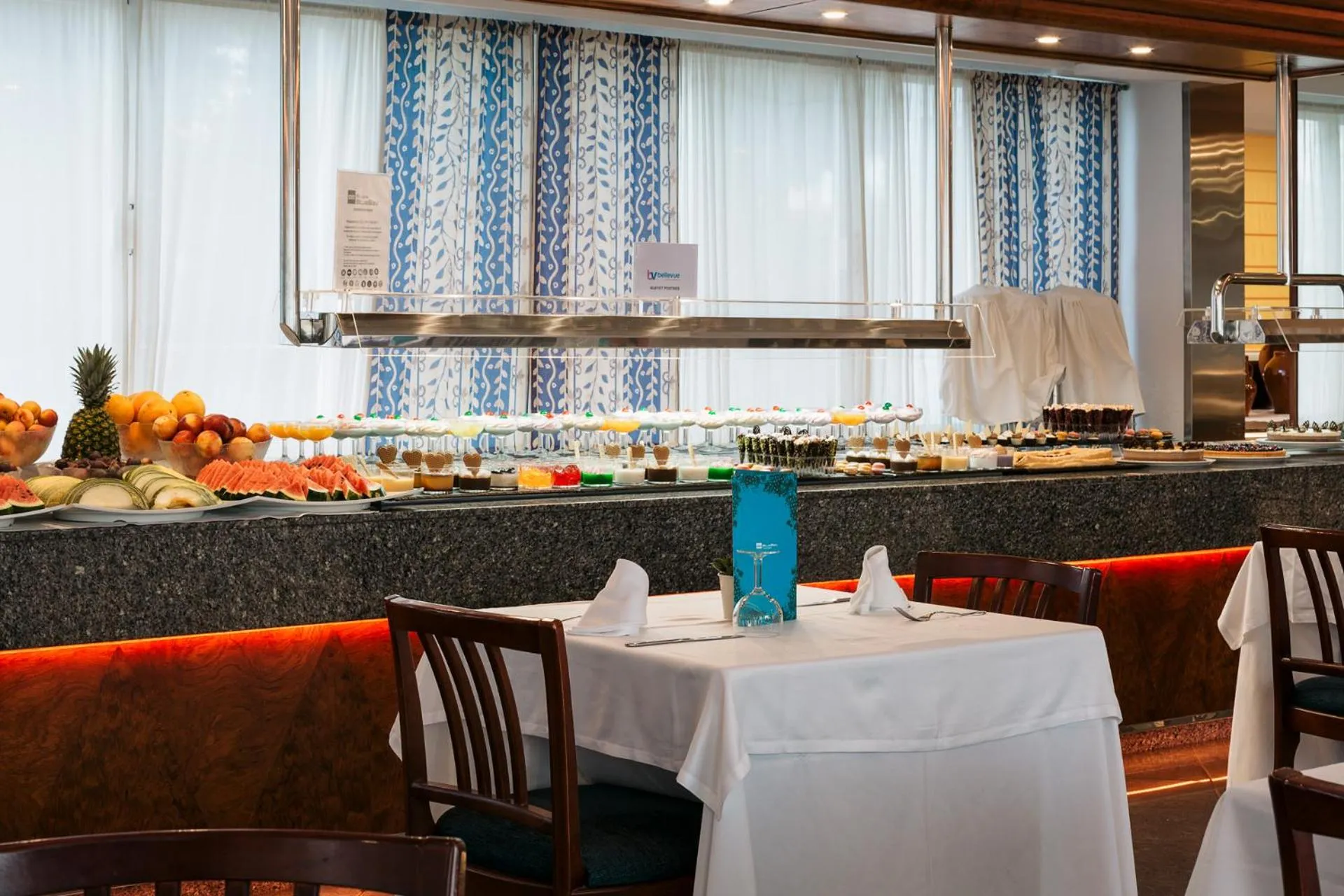 Food and drinks in Bellevue Vistanova