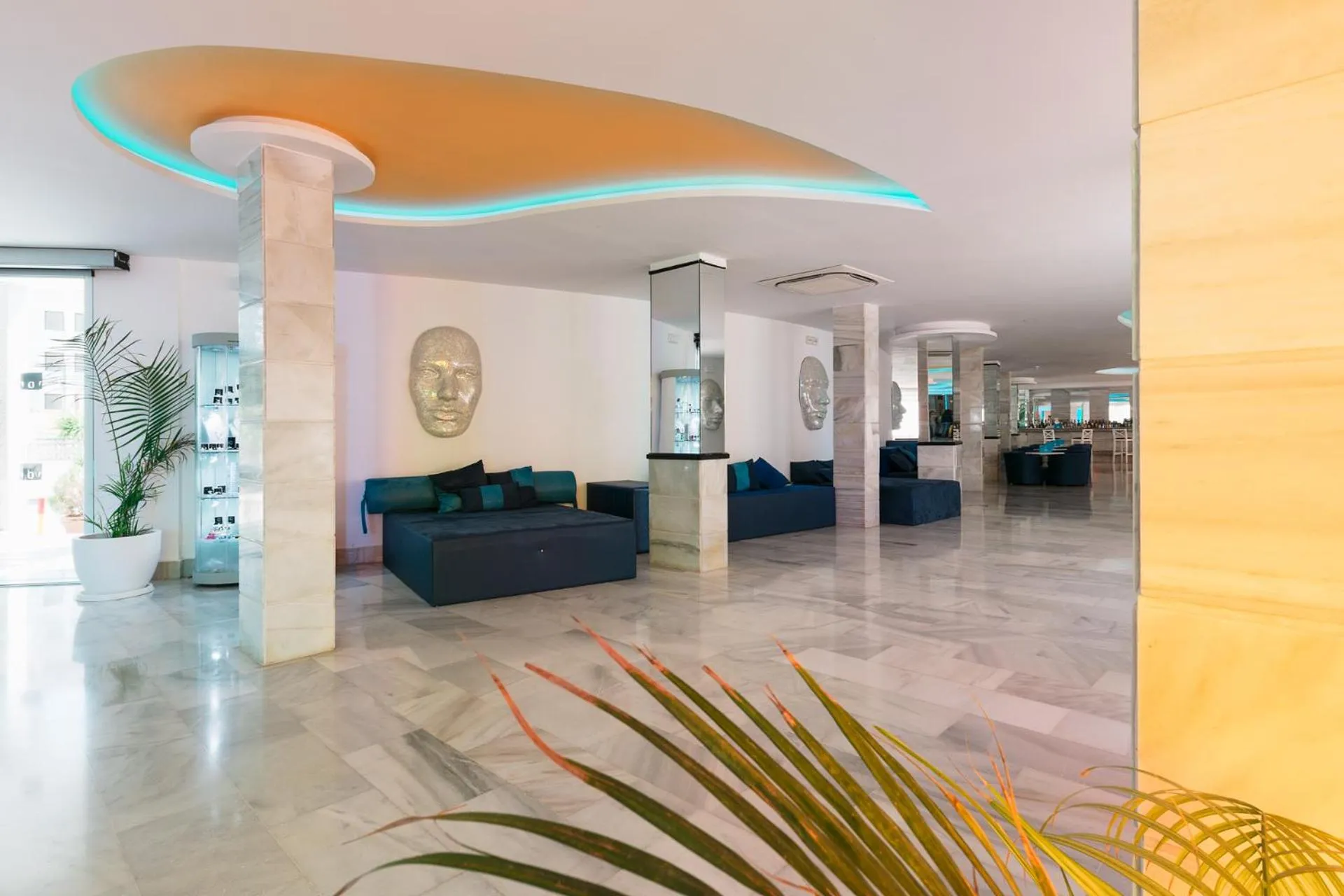 Lounge or bar in Bellevue Vistanova