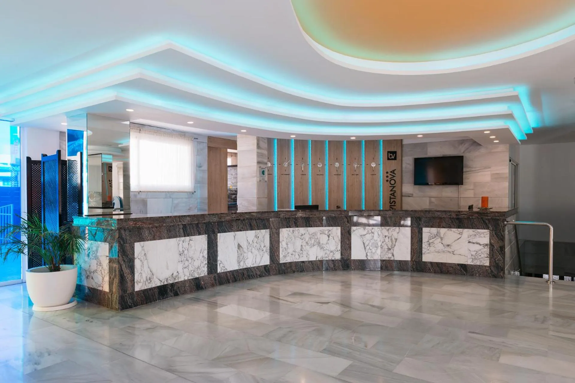 Lobby or reception in Bellevue Vistanova