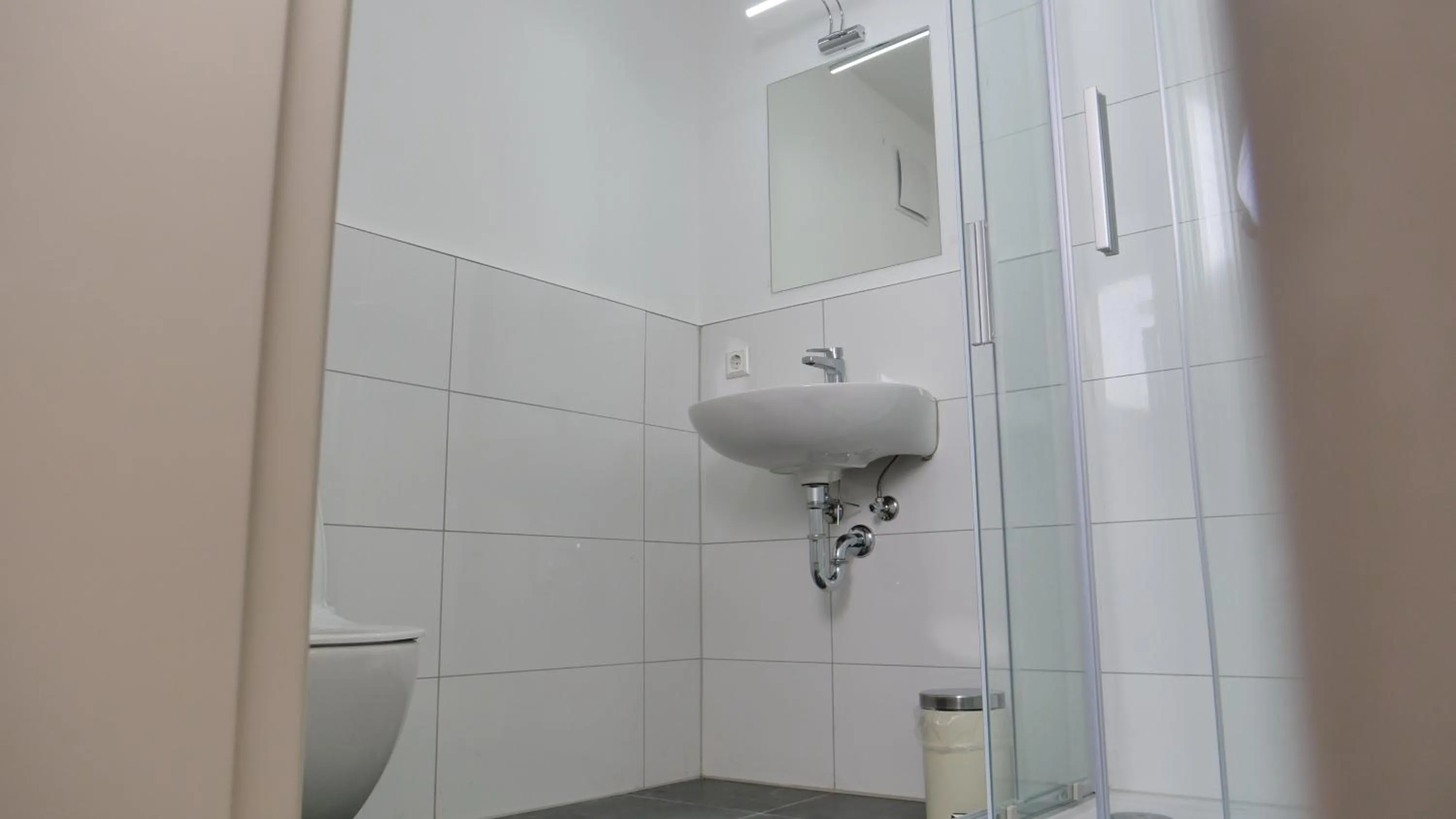 Shower in Evsenn Hotel