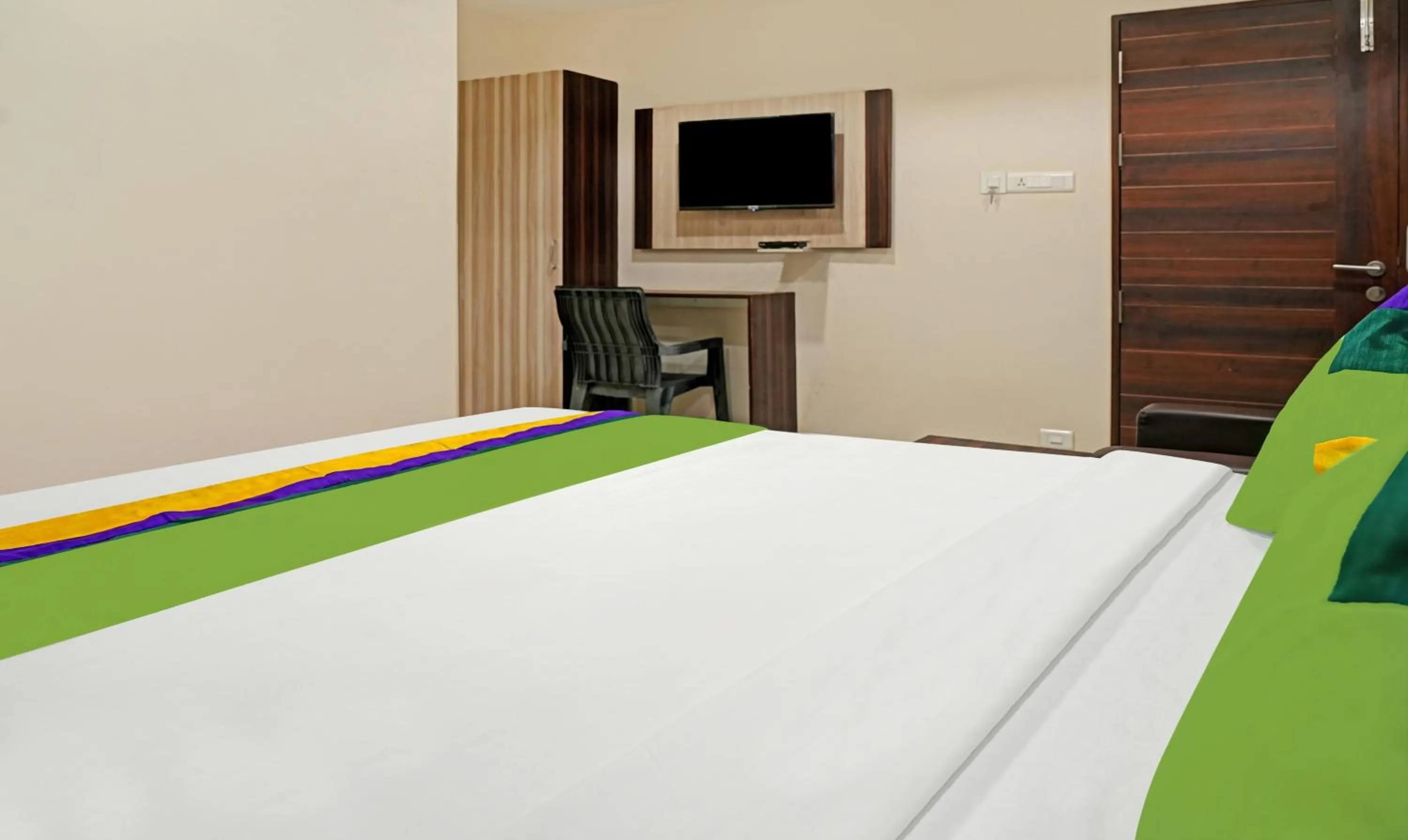 TV/Entertainment Center in Treebo Trend Jsn Grand