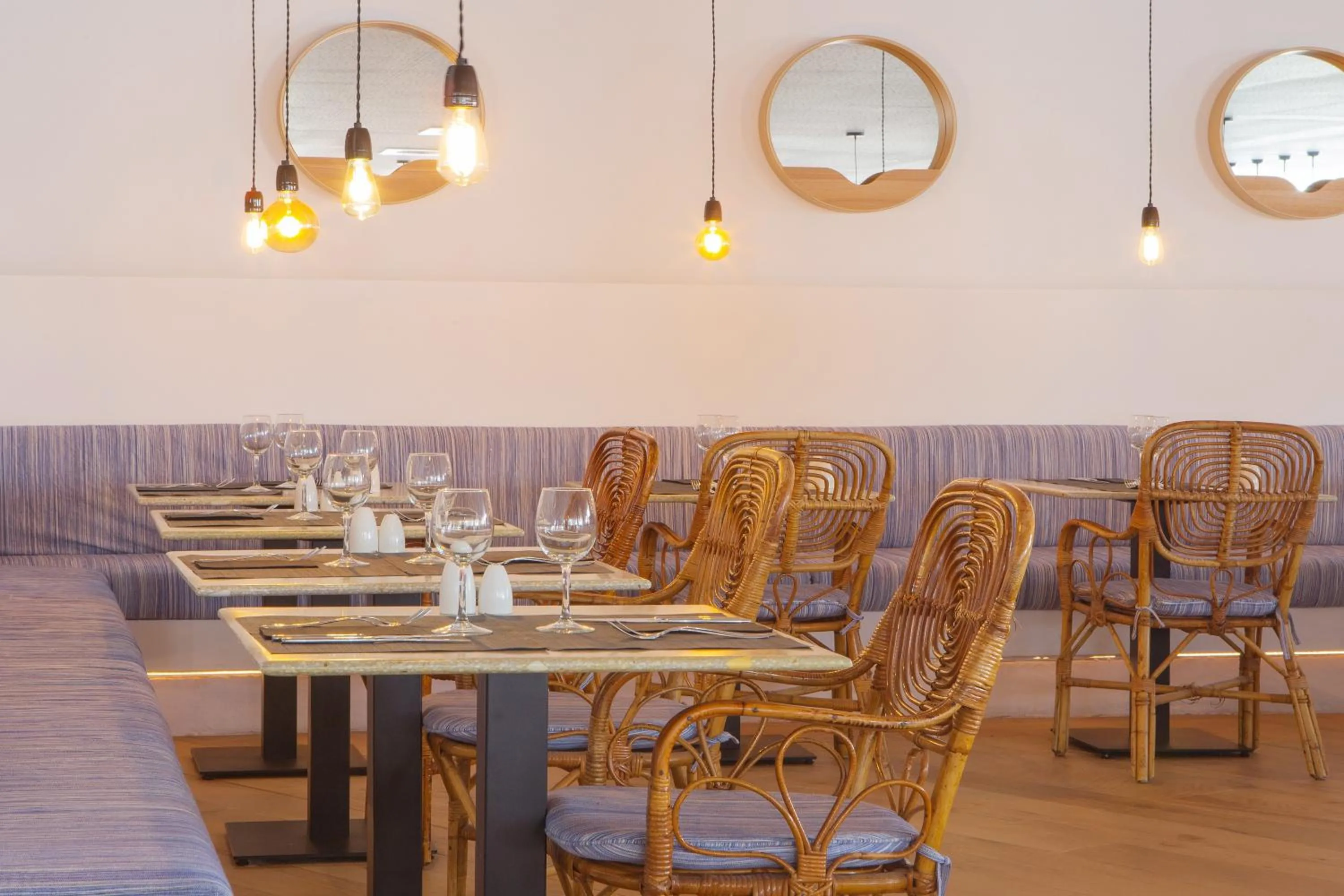 Restaurant/places to eat in HM Gran Fiesta