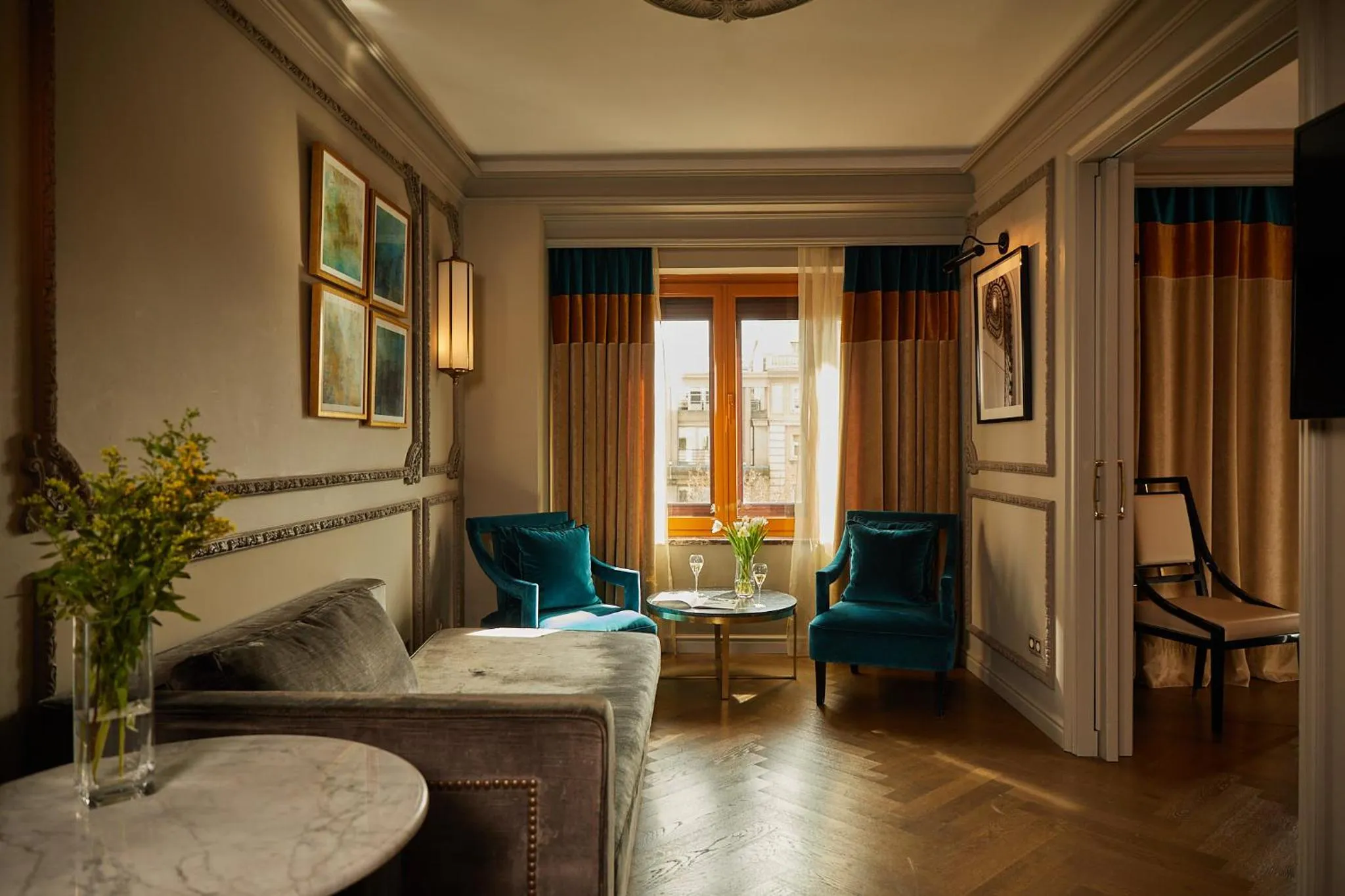 Living room in El Avenida Palace